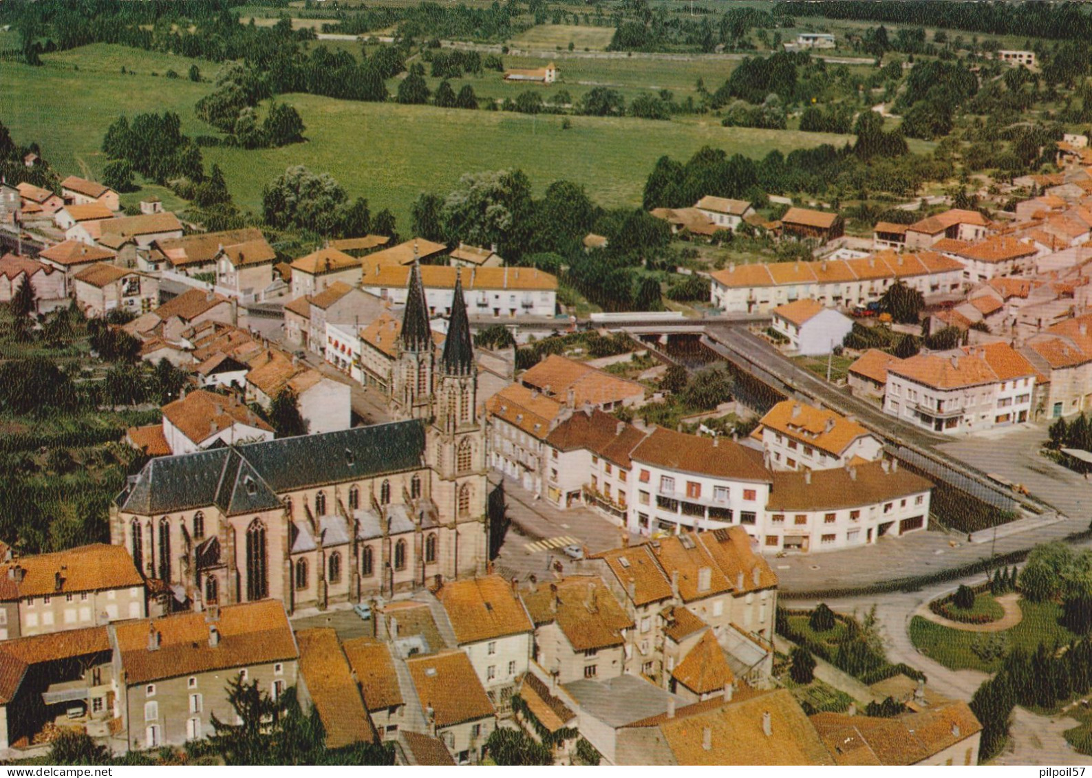 54 - BLAMONT - Vue Aérienne Du Centre - (CPSM 10,5X15) - Blamont