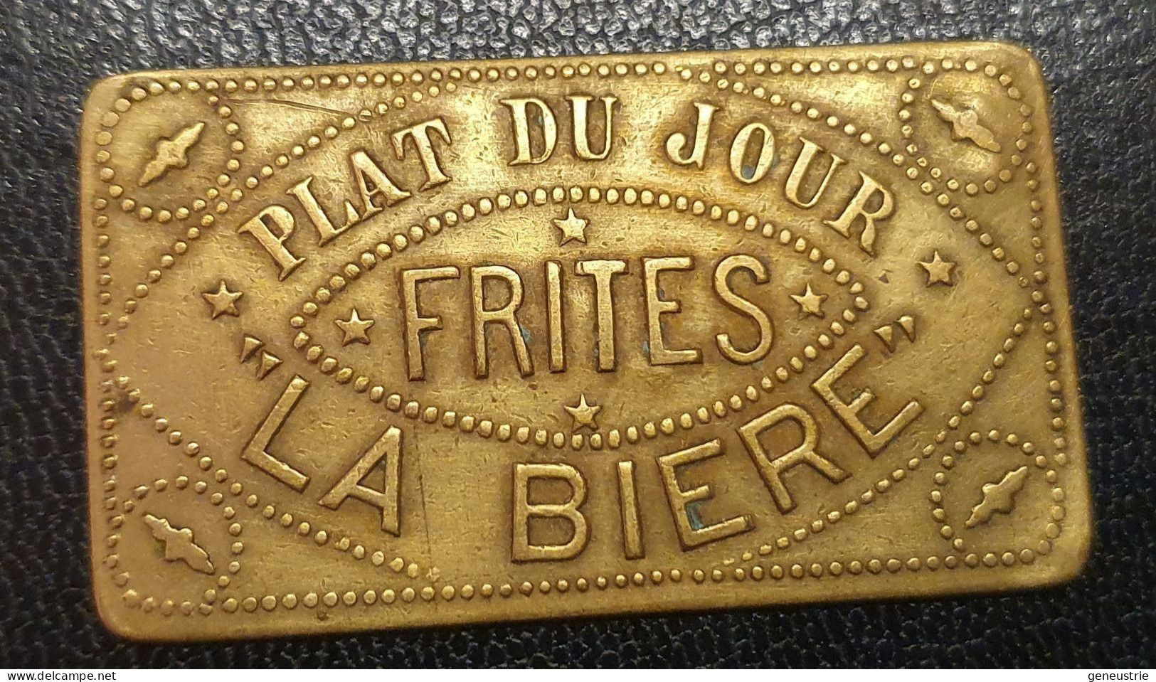 Jeton Du Restaurant Parisien La Bière "Plat Du Jour - Frites - La Bière" Brasserie Paris - Monétaires/De Nécessité