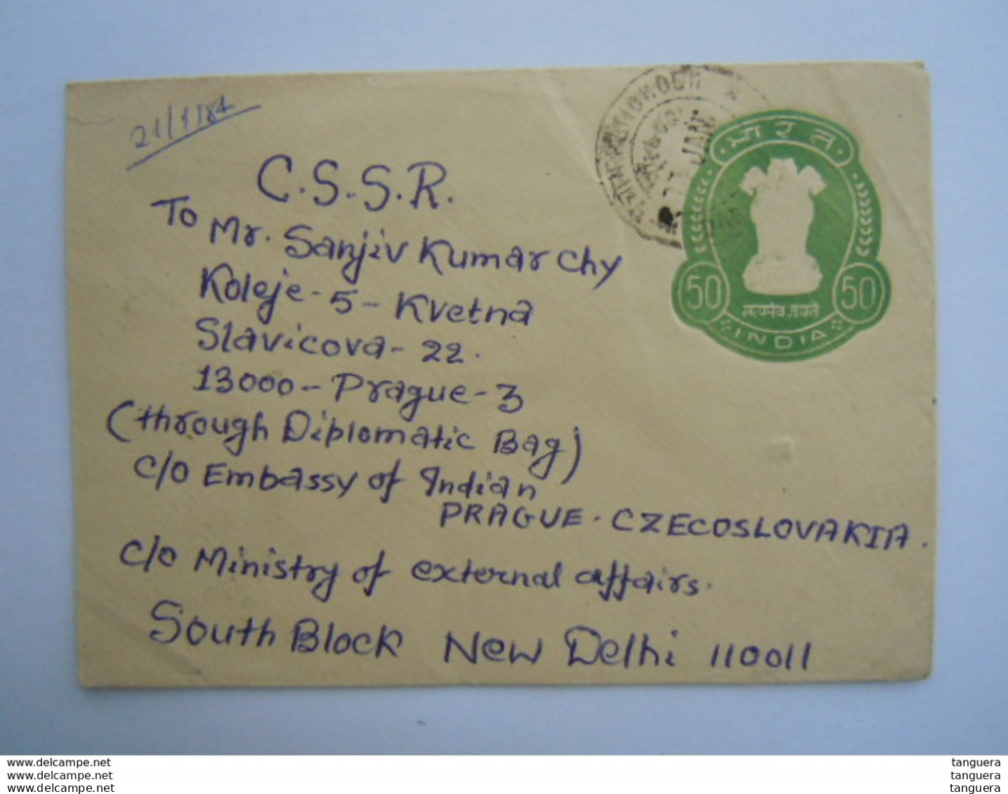 India Stationery Entier Postal Envelope Used 1984 50 To Prague Throug Diplomatic Bag New Delhi - Enveloppes