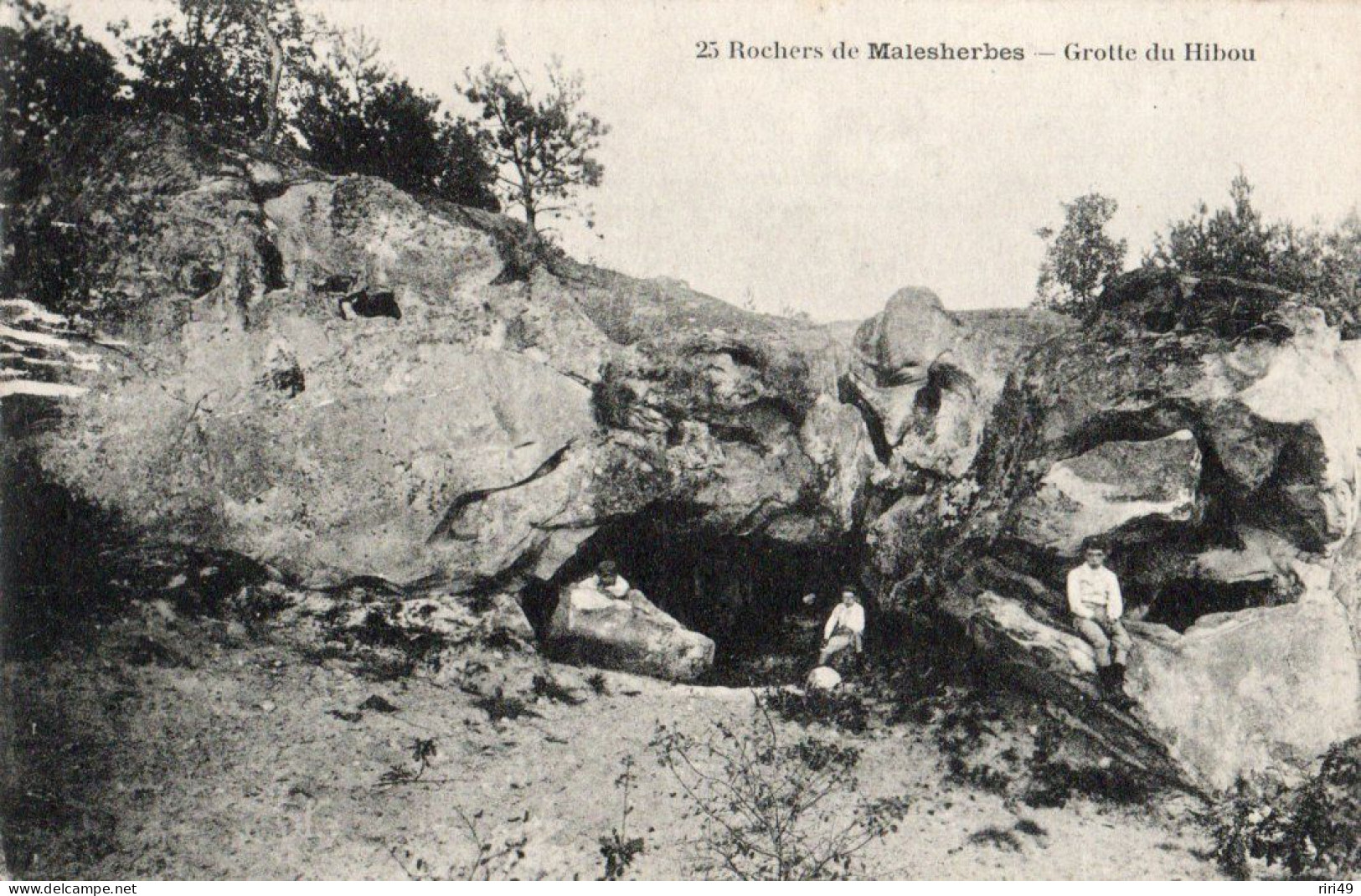 CPA  12 MILLAU - Rochers De Malesherbes - Grotte Du Hibou - écrite Et Voyagée 1920 - Millau