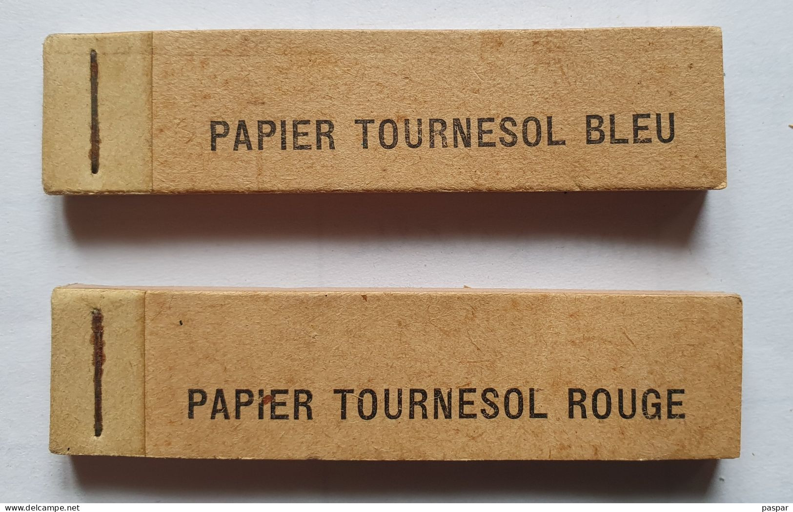 2 Anciens Petits Paquets De Papier Tournesol Rouge Et Bleu - Réactifs Pour Mesurer Le Ph D'une Solution - Otros & Sin Clasificación