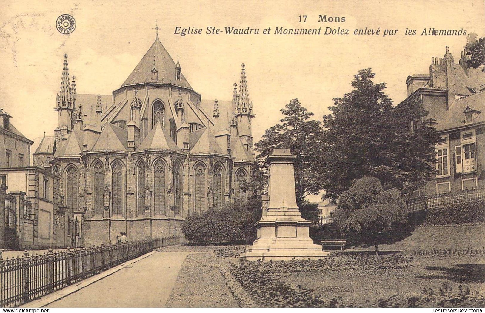 BELGIQUE - MONS - Eglise Ste Waudru Et Monument Dolez Enlevé Par Les Allemands - Carte Postale Ancienne - Mons