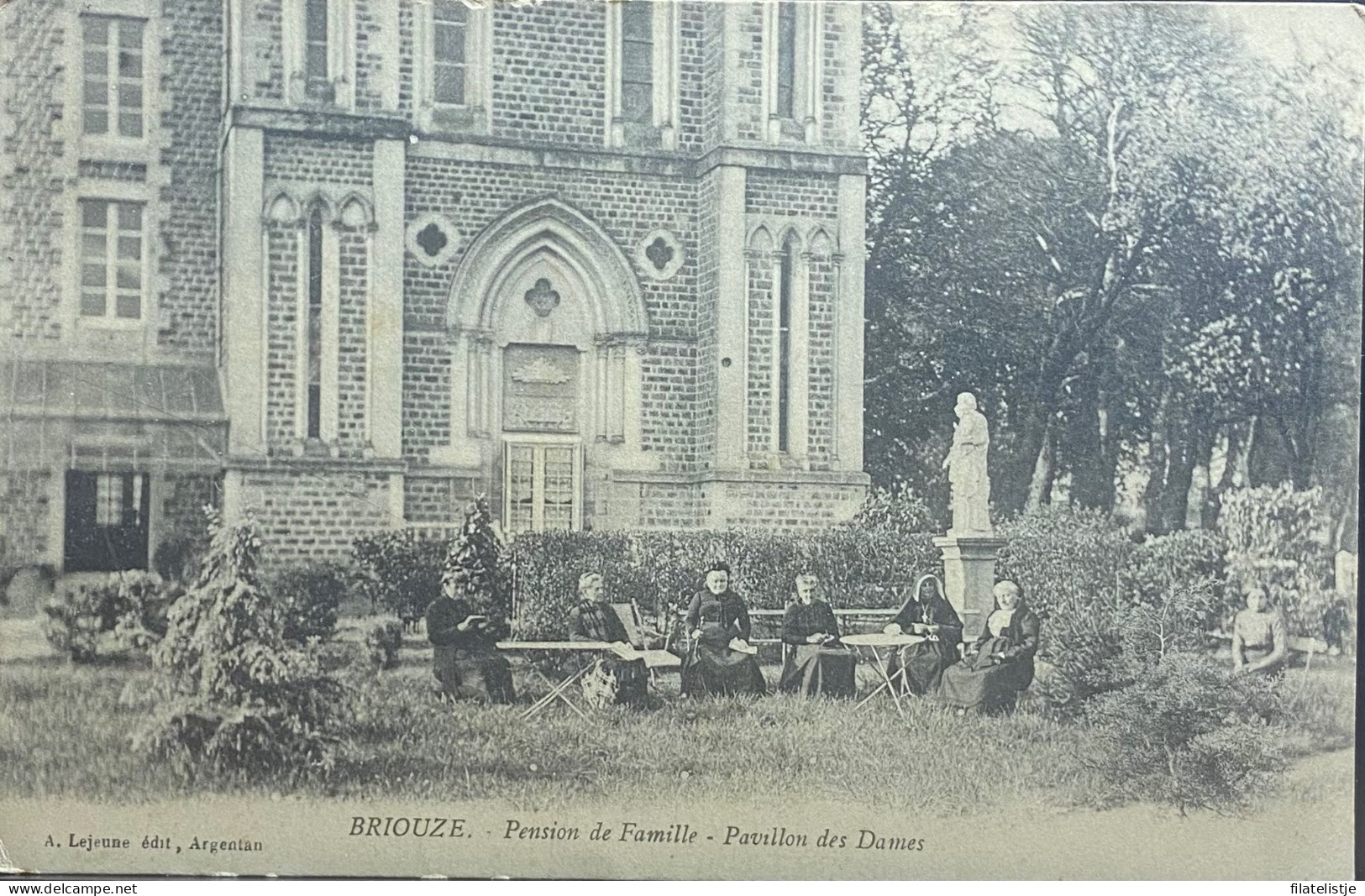 Briouze Pension De Famille - Pavilon Des Dames - Briouze