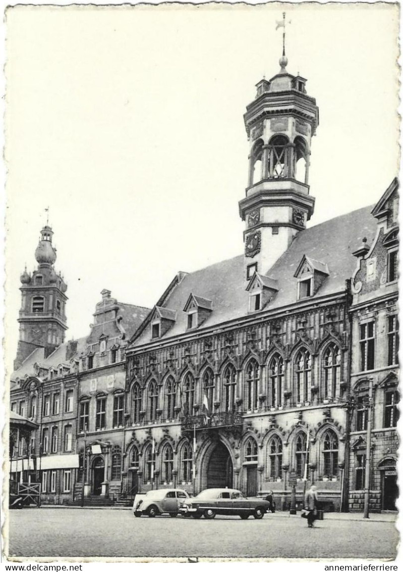 Mons  Hôtel De Ville Et Beffroi ( Anciennes Voitures ) - Mons