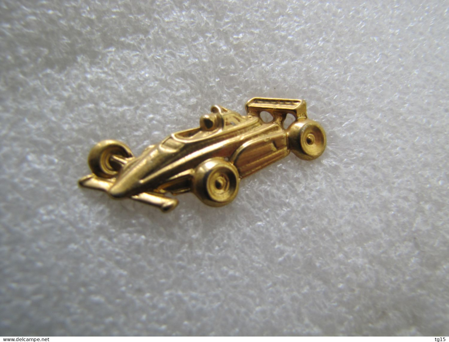 PIN'S    MONOPLACE   Doré - F1