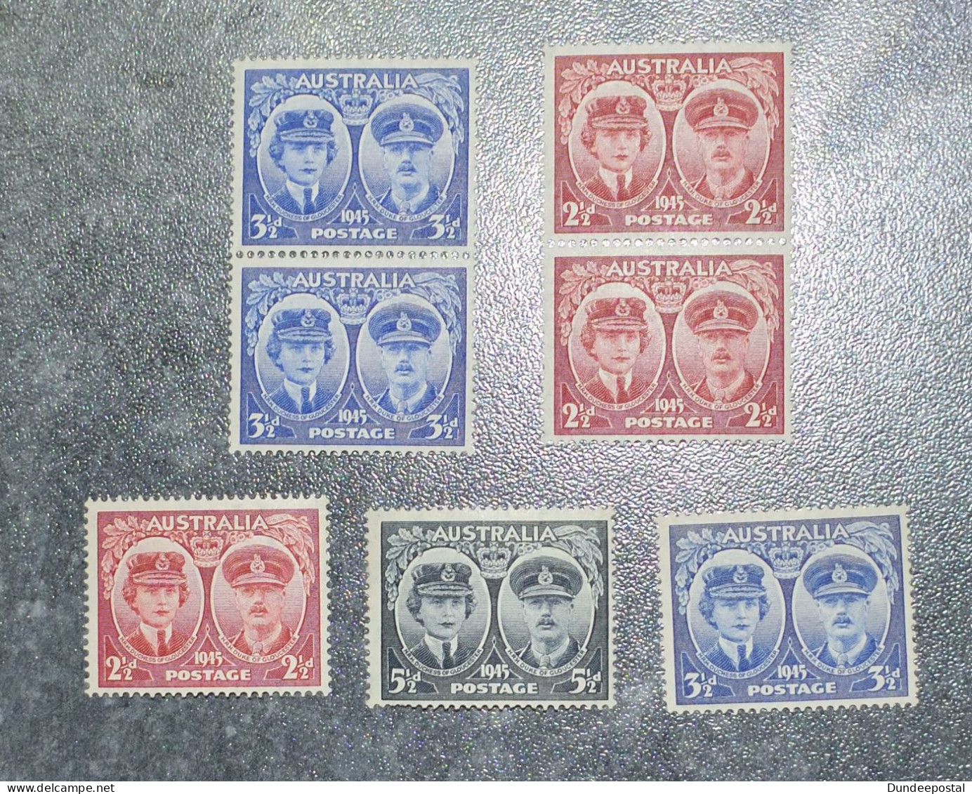 AUSTRALIA  Stamps Comms. MNH + Small Mount  SG209 210 211 1945   (R3) ~~L@@K~~ - Ongebruikt