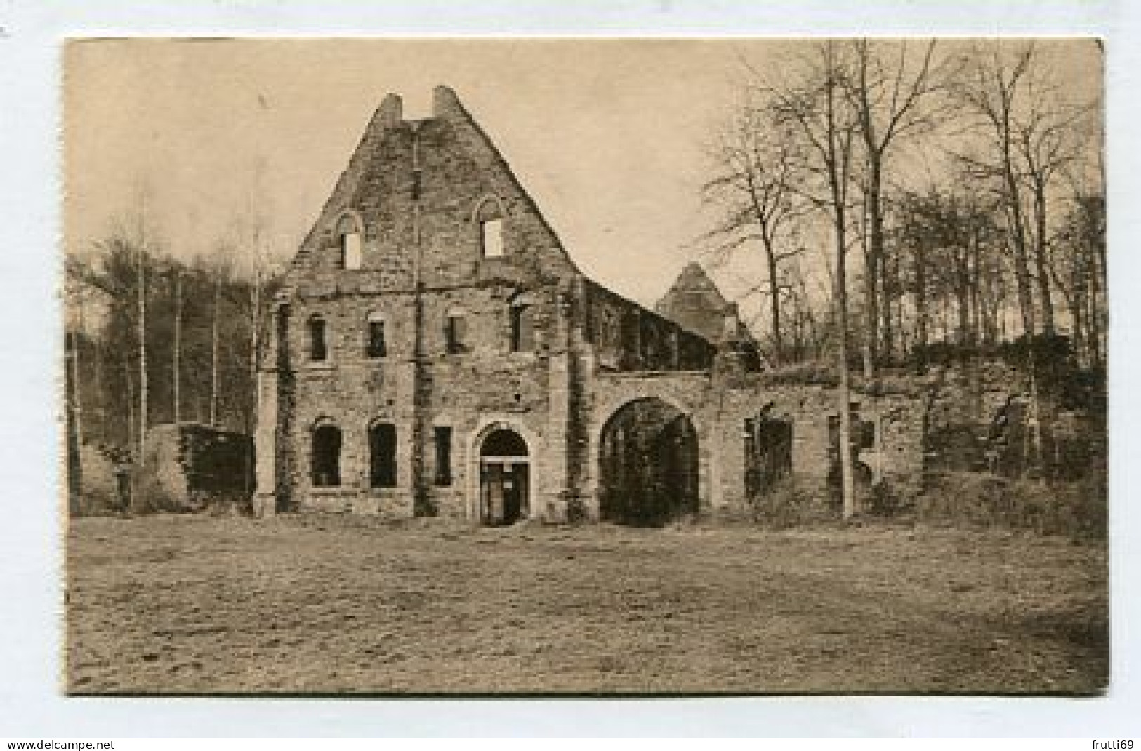 AK150598 BELGIUM - Abbaye De Villers - Facade De La Brasserie Et Des Ateliers - Villers-la-Ville