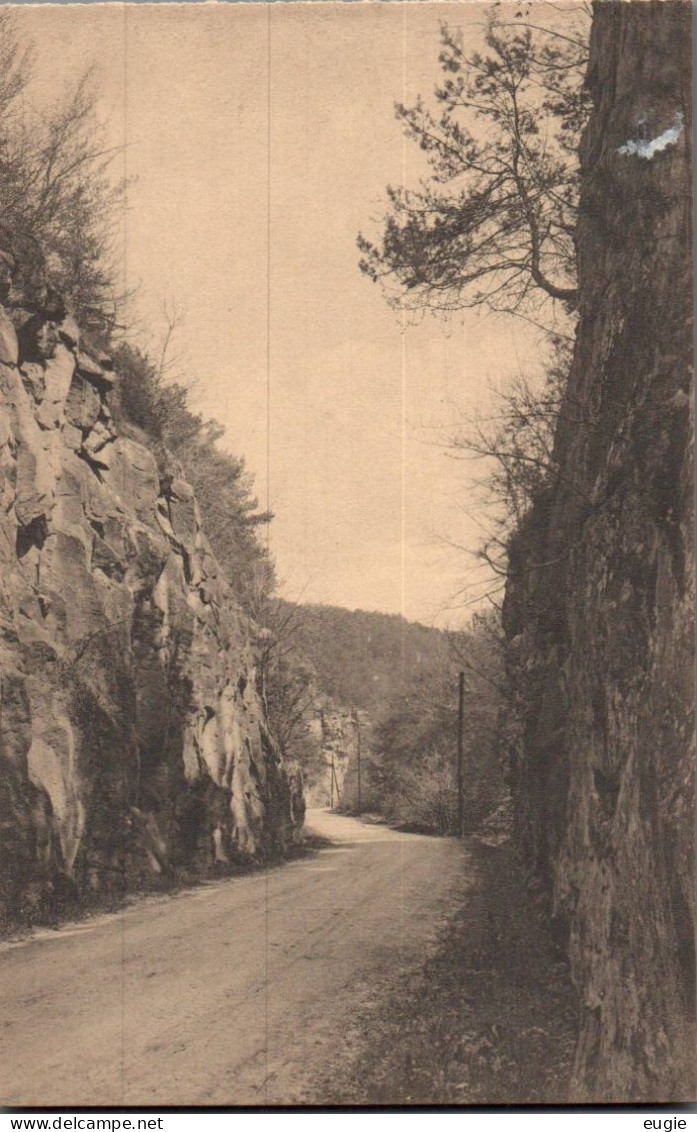 2275/ Berdorf, Hotel Kinnen, Route De Berdorf Echternach Traversant Les Rochers - Berdorf