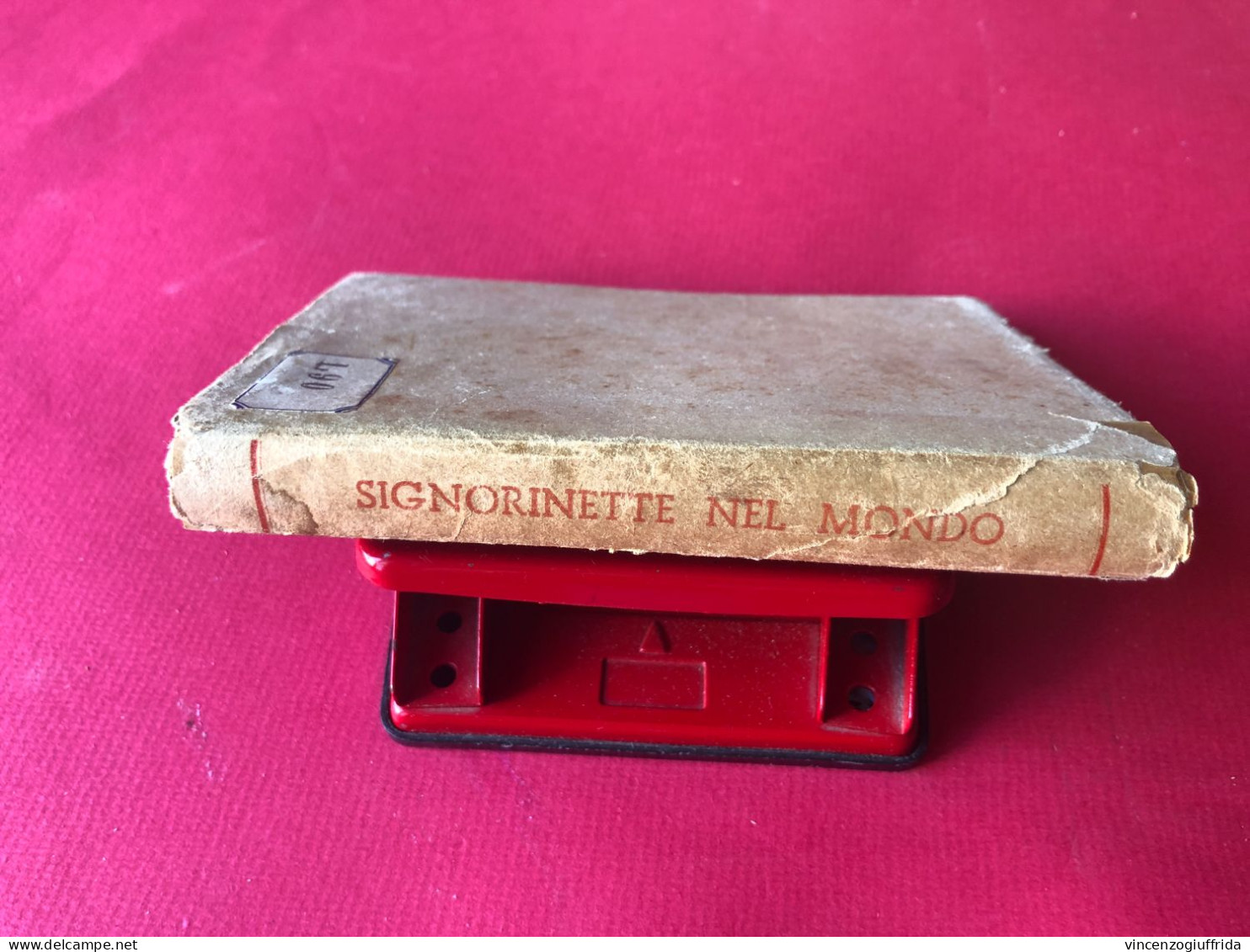 Libro "Signorinette nel Mondo "grande romanzo moderno di Rambaldo Gualtieri- E.R.O.L.A. primi anni del 1900