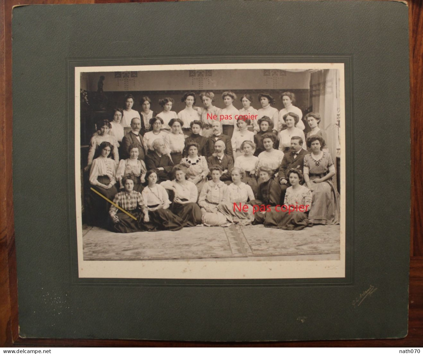 Photo 1900's Classe Etudiantes Photographe Arlaud Genève Suisse Tirage Albuminé Albumen Print Vintage Noms Au Dos - Ancianas (antes De 1900)