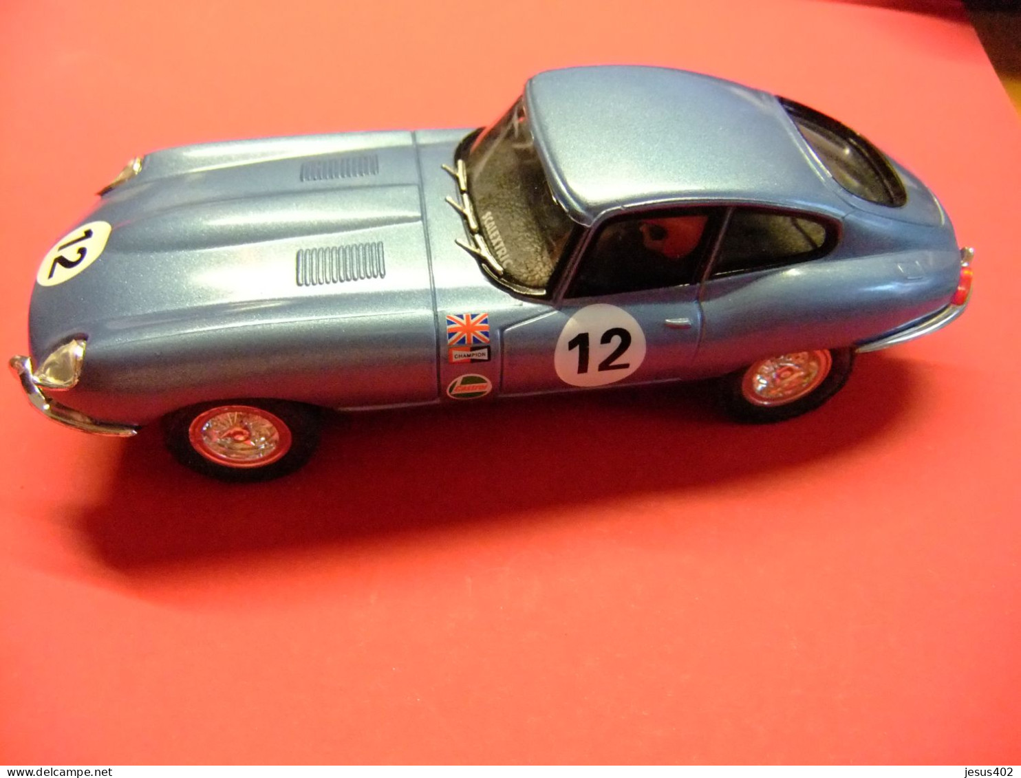 VOITURE SCALEXTRIC JAGUAR E ALTAYA REPRODUCTION DE LA VOITURE EXIN 1968