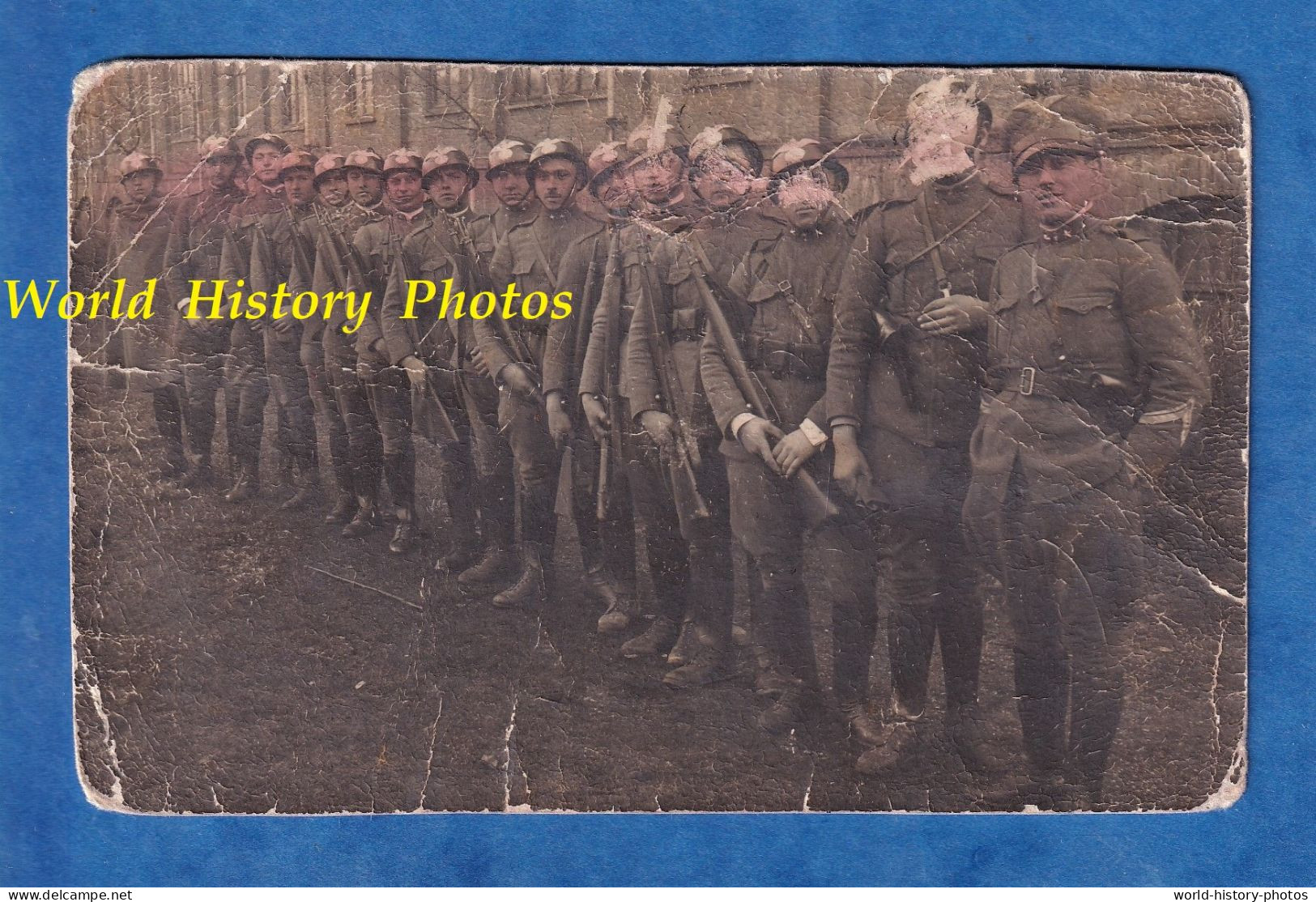 CPA Photo - ITALIE / ITALIA - Portrait De Soldat Italien - 1921 - Casque & Uniforme à Identifier - Fusil Arme - Uniformes