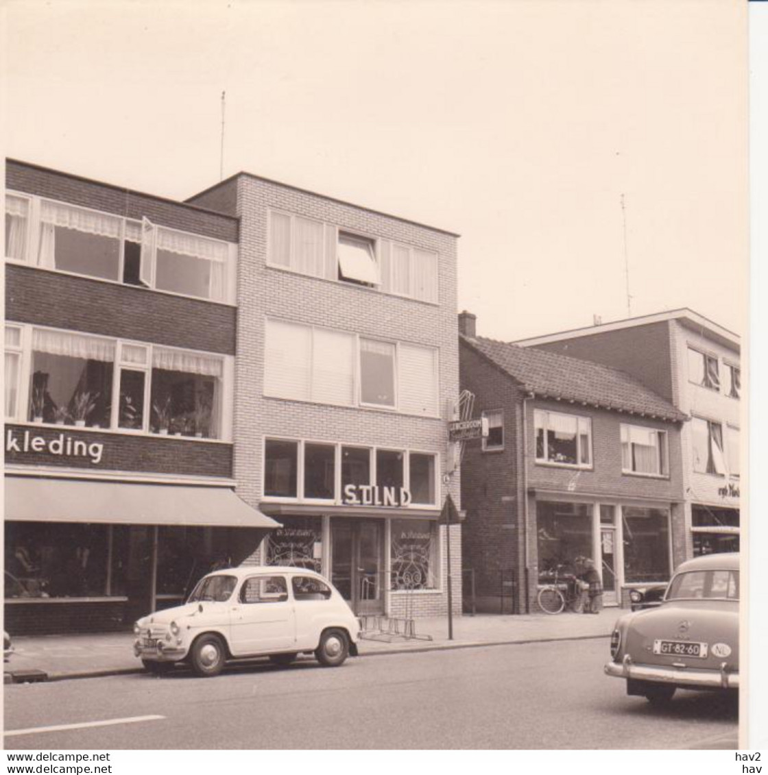 Nijverdal Rijssensestraat 5a Fiat 600 1966 RY12421 - Nijverdal