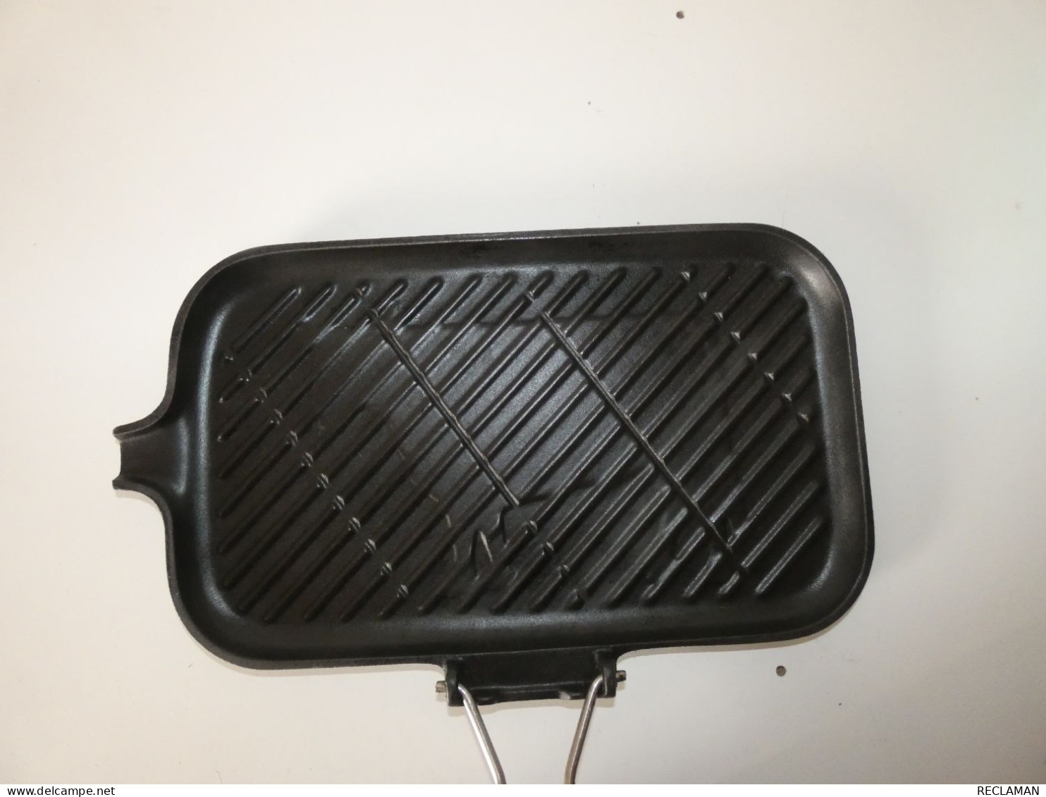 Grill Le Creuset En Fonte Modèle Boeuf 33 X 20 Cm Manche Siliconé - Kookpannen