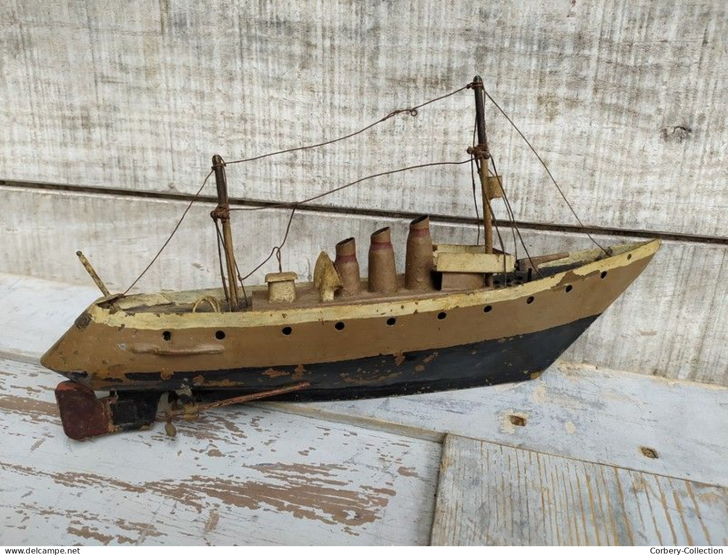 Ancienne Maquette Navire Marine Militaire Contre-Torpilleur Tigre Art Populaire - Barche