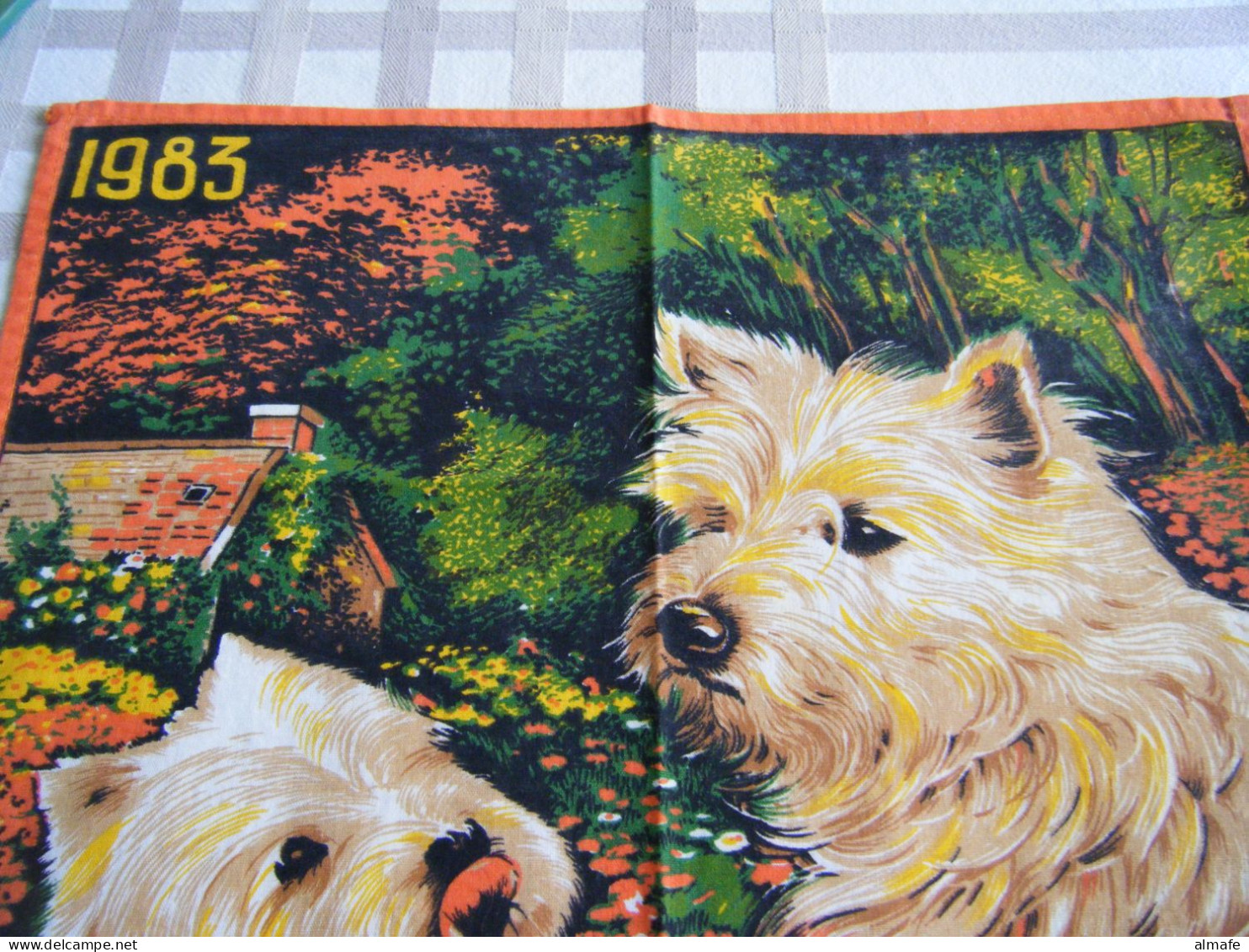 Torchon Publicitaire 1983 Meubles Morice Saint-Brieuc (22) - Petits Chiens  Made In France - Altri & Non Classificati