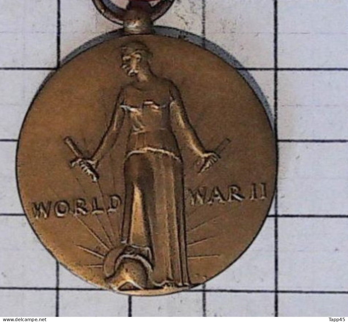 Médailles & Décorations > Médaille Militaire  World War II   > Réf:Cl USA P 6/ 2 - Etats-Unis