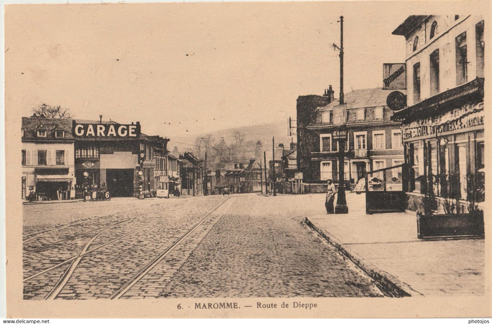 CPA Maromme (76) Sur La Route De Dieppe Rails Du Tramway Garage Avec Pompe à Essence Hotel Du Commerce  écrite 1940 - Maromme