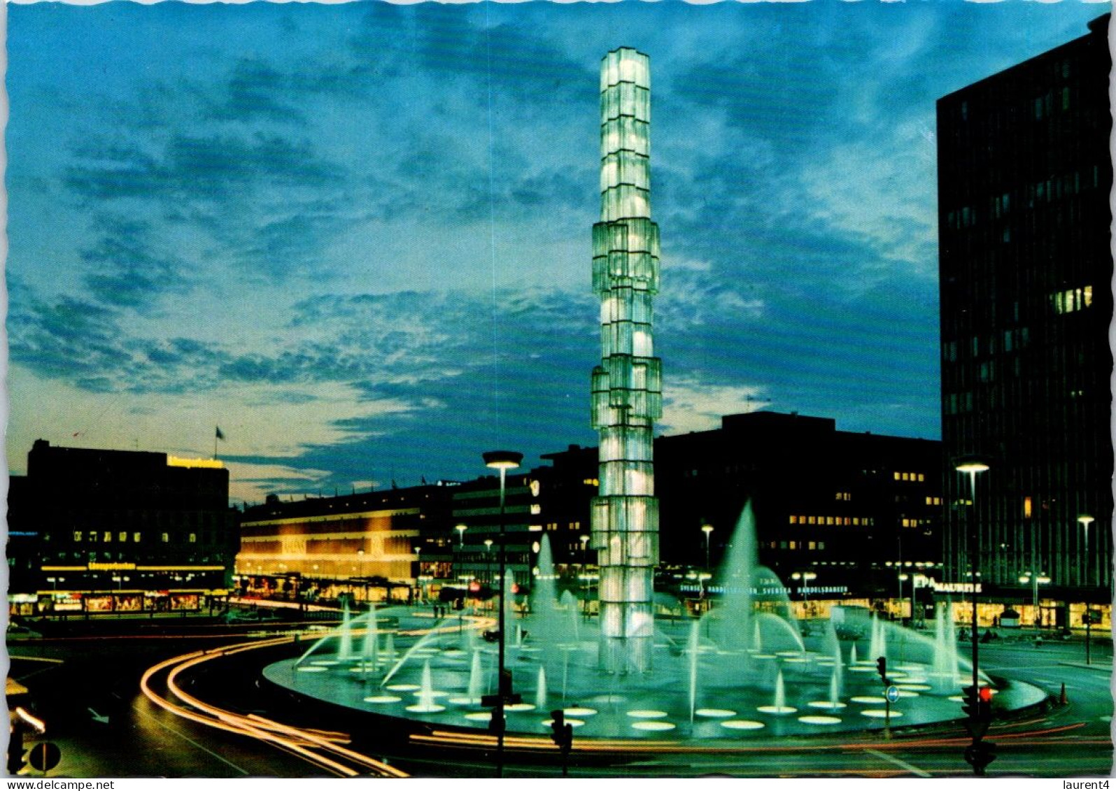 7-8-2023 (1 T 45) Sweden  (1 Postcard) Stockholm Glass Scplture (World's Largest) At Night - Sculture