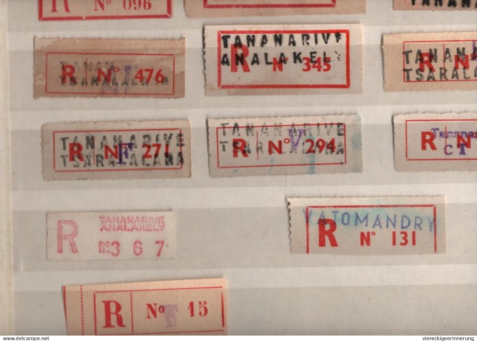 ! 1 Steckkarte Mit über 28 R-Zetteln Aus Madagaskar, Madagascar, Einschreibzettel, Reco Label - Madagaskar (1960-...)