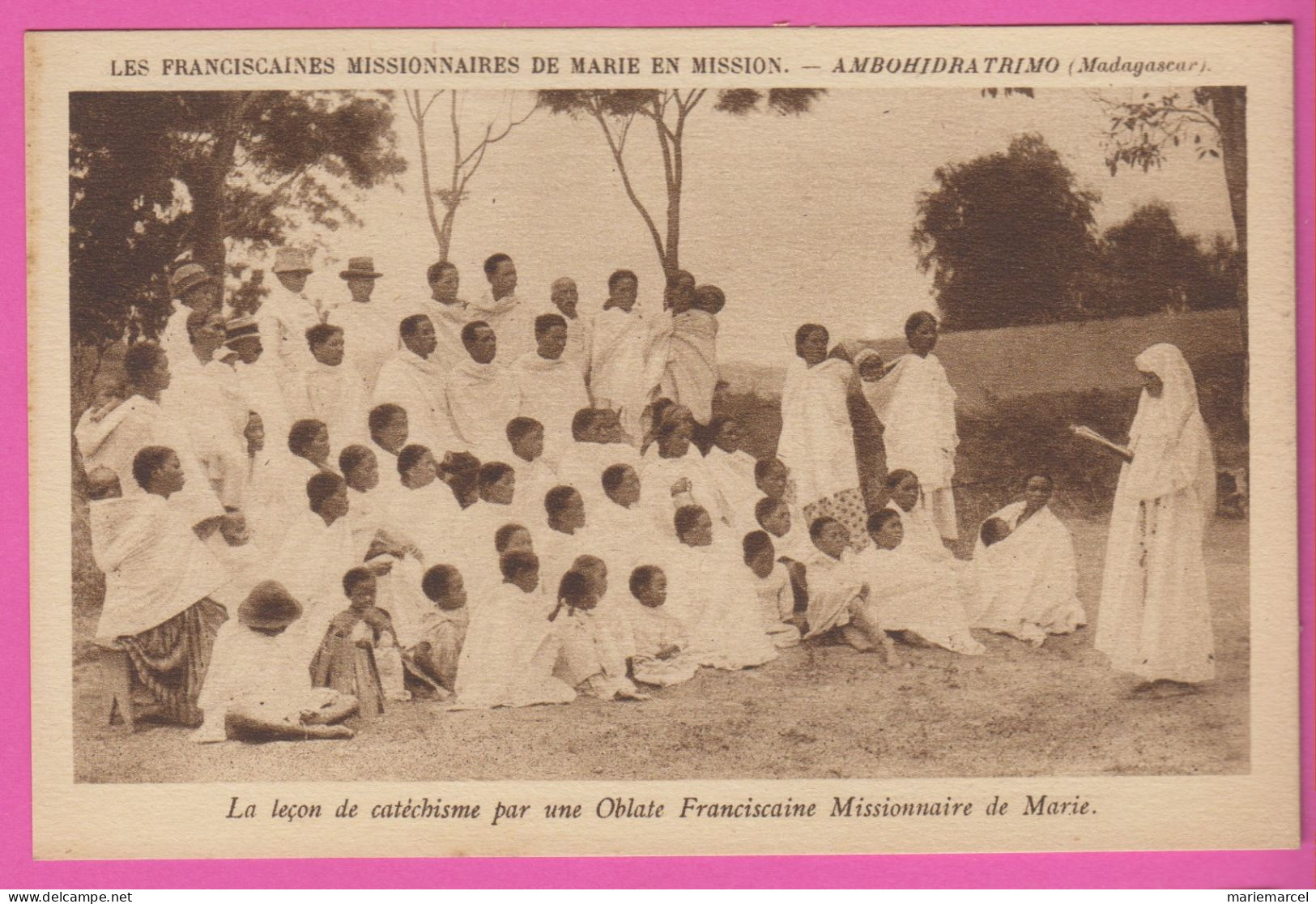 LES FRANCISCAINES MISSIONNAIRES DE MARIE EN MISSION - Lot de 17 Cartes - détail dans la description