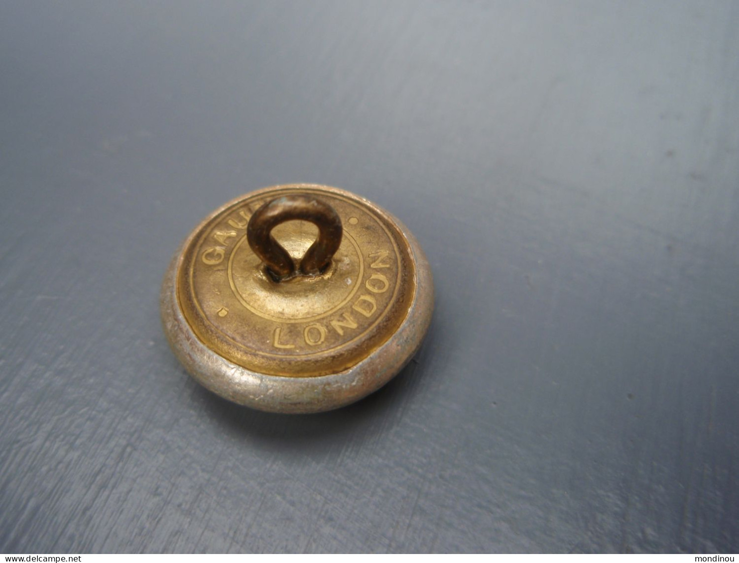 Bouton Anglais EIIR - 19 Mm - GAUNT - LONDON - Knoppen