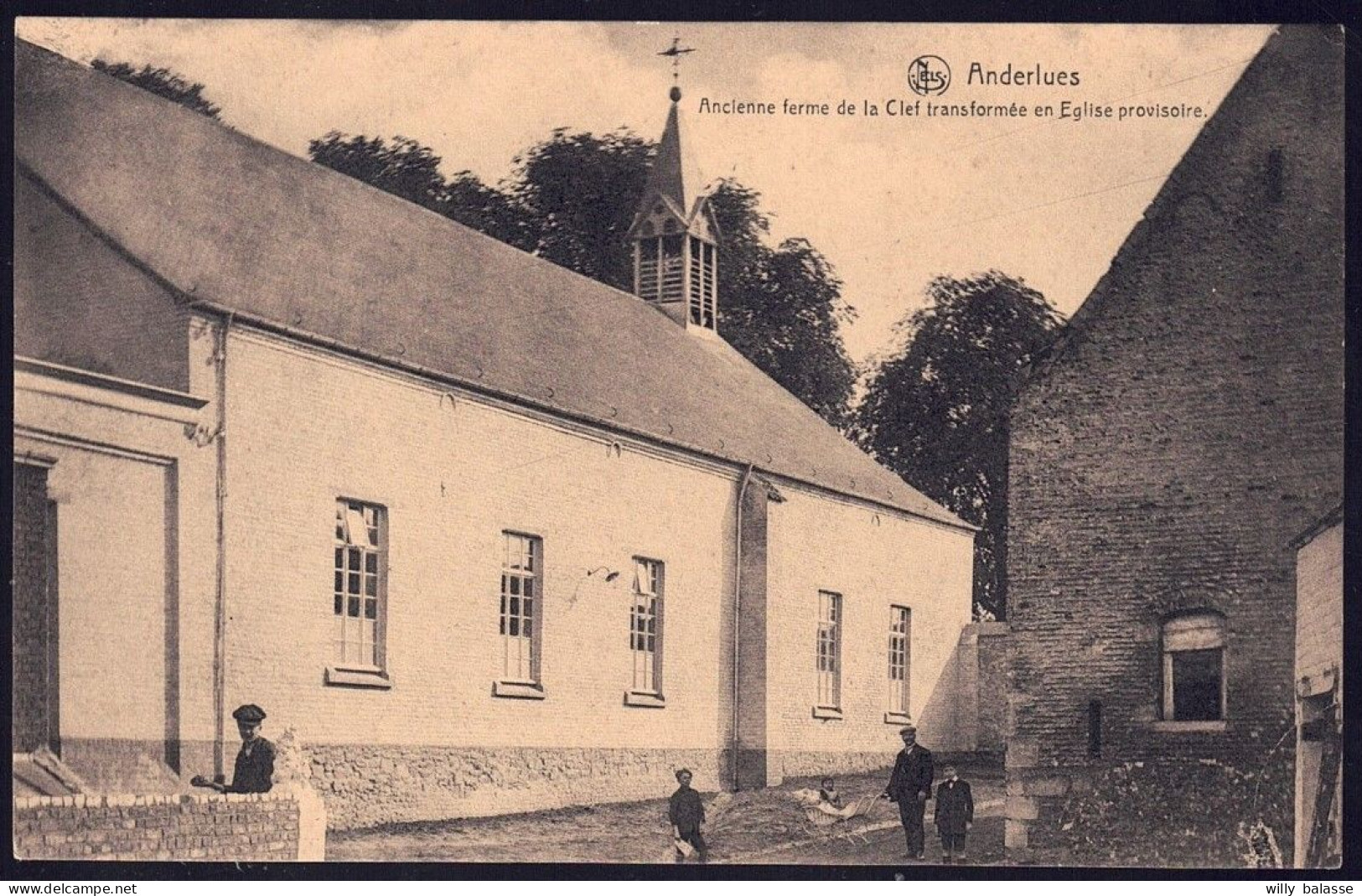 +++ CPA - ANDERLUES - Ancienne Ferme De La Clef Transformée En Eglise Provisoire // - Anderlues