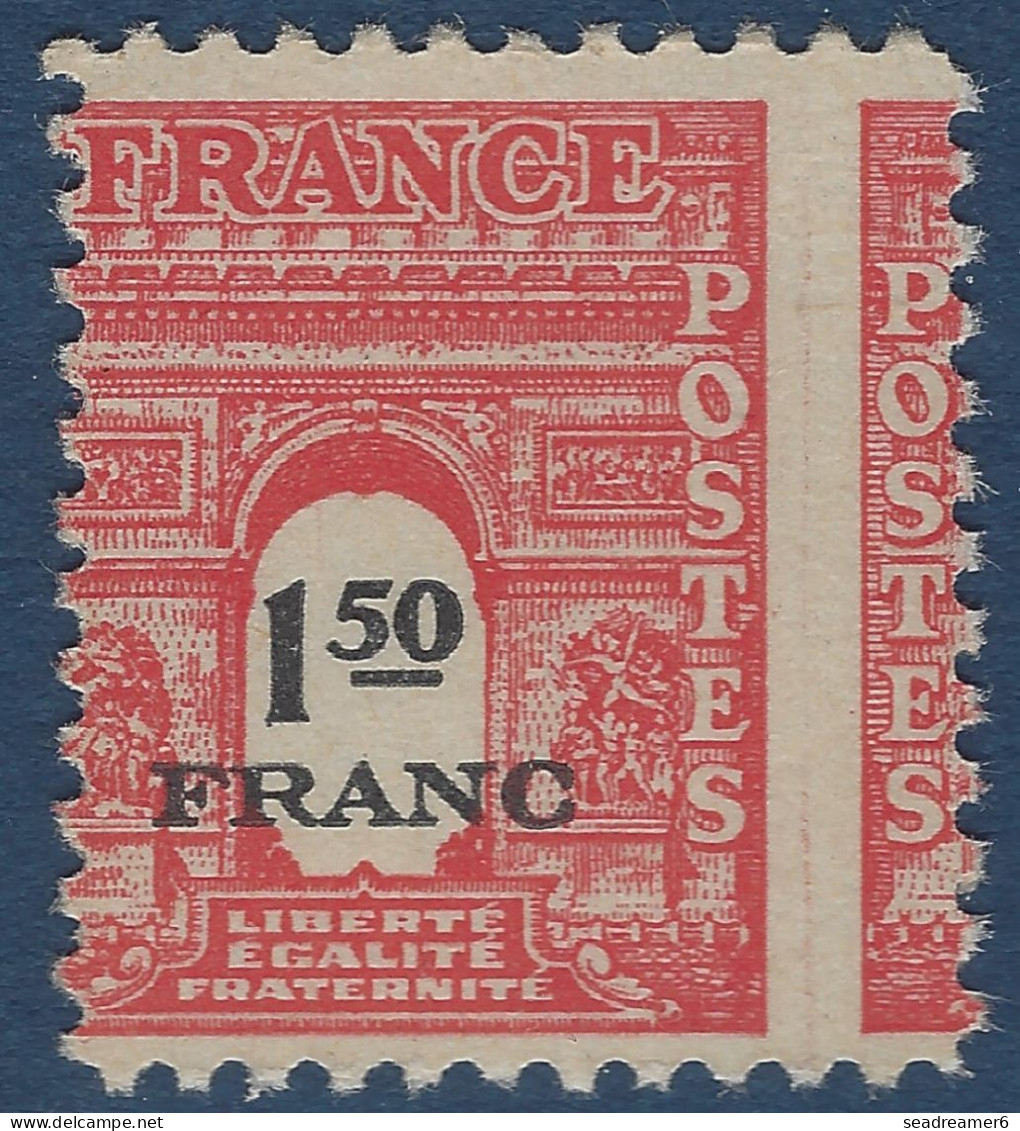 France N°708** 1fr 50 Arc De Triomphe Variété De Piquage à Cheval TTB Signé Calves - 1944-45 Triumphbogen