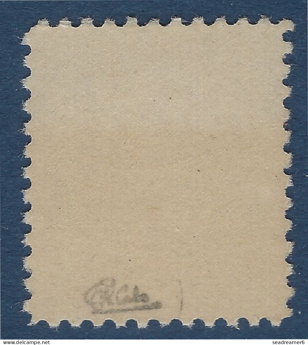 France N°708** 1fr 50 Arc De Triomphe Variété De Piquage à Cheval TTB Signé Calves - 1944-45 Triomfboog