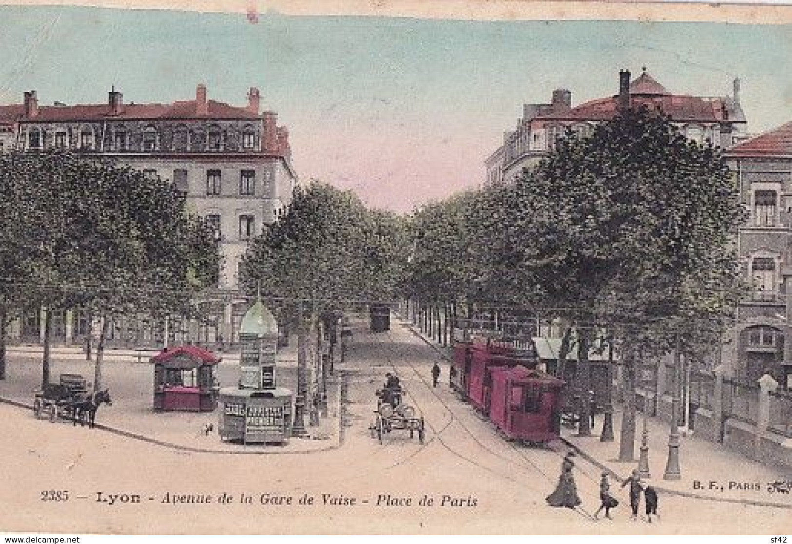 LYON      AVENUE DE LA GARE DE VAISE. PLACE DE PARIS              TRAMWAY                     COLORISEE - Lyon 9