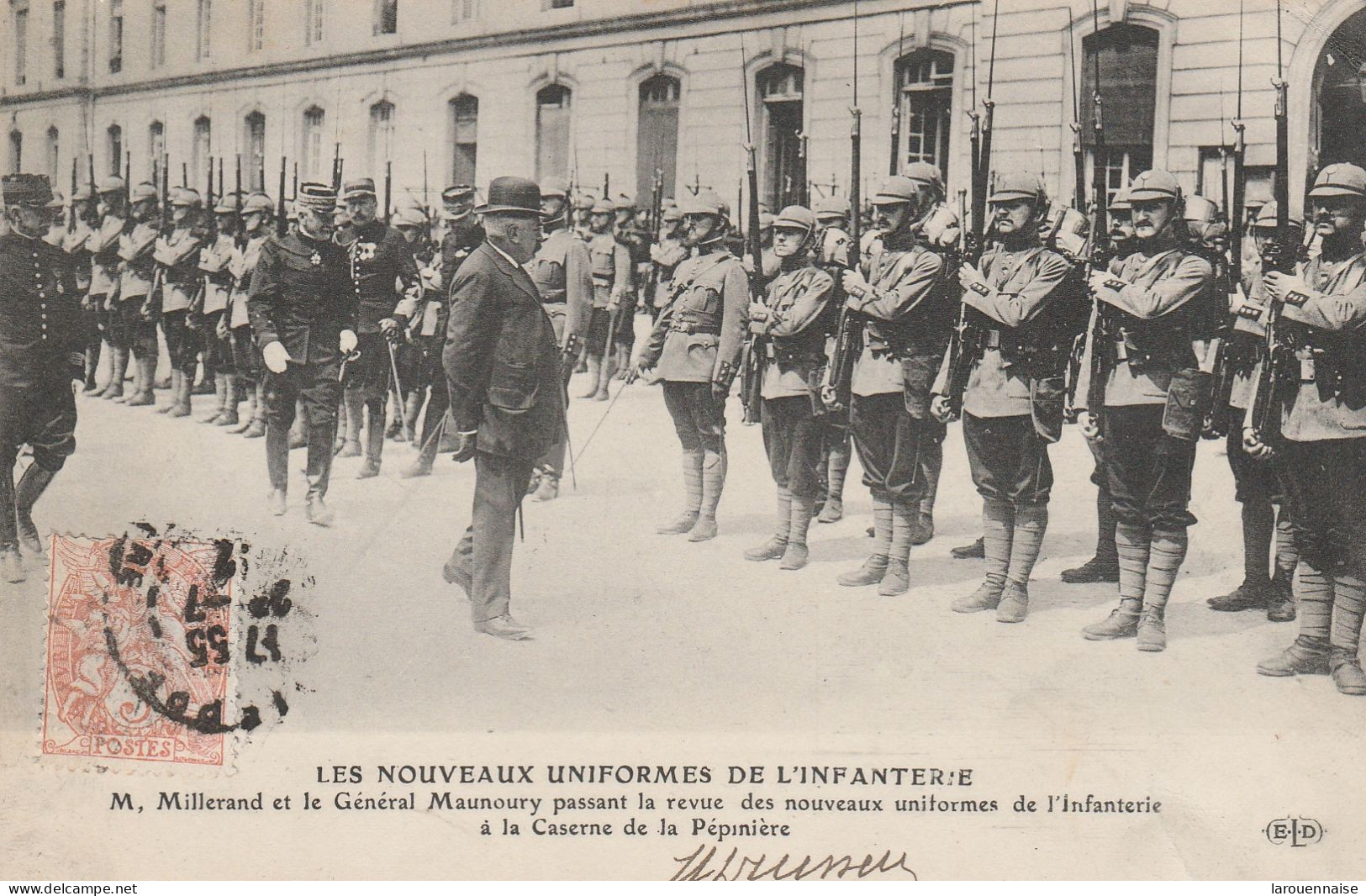 75008 - PARIS - Les Nouveaux Uniformes De L' Infanterie - M. Millerand Et Le Général Manoury Passant La Revue... - Uniformes