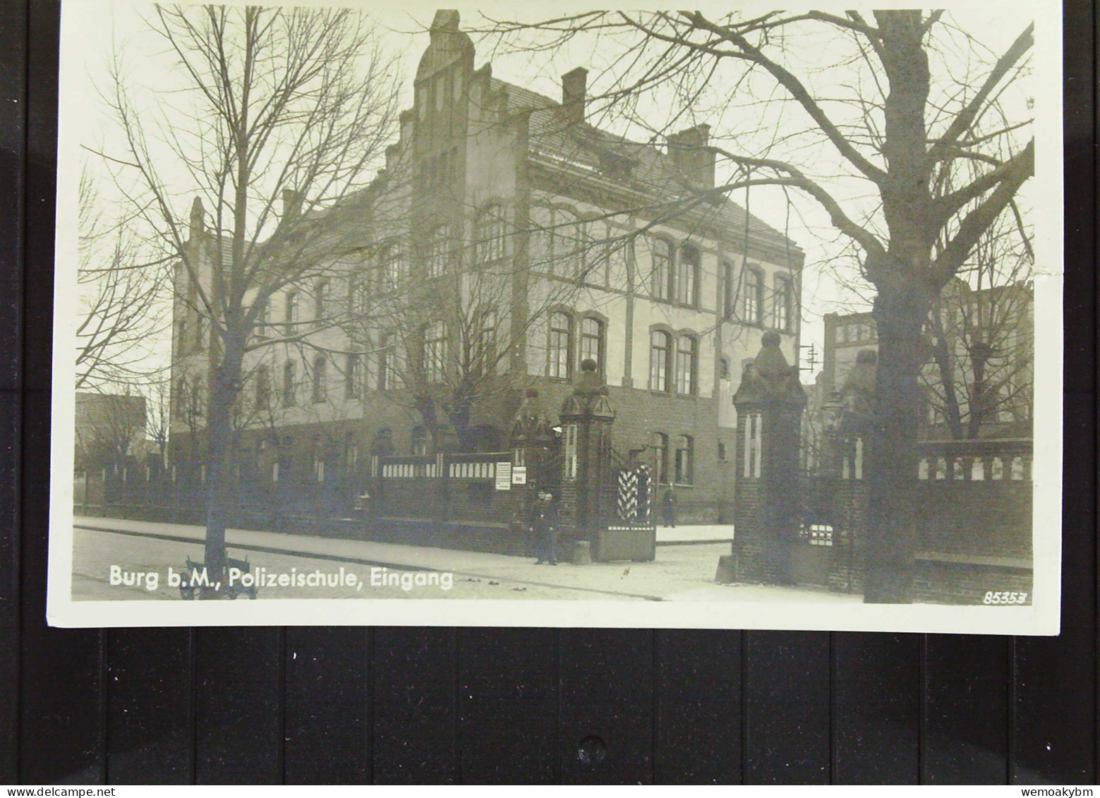 DR: 2 AKarten Von Burg B. Magdeburg Mit Polizeischule BI.VI Von 2 Seiten V 17.11. Und 11.12.1931 Mit 8 Pf Ebert Knr: 412 - Burg