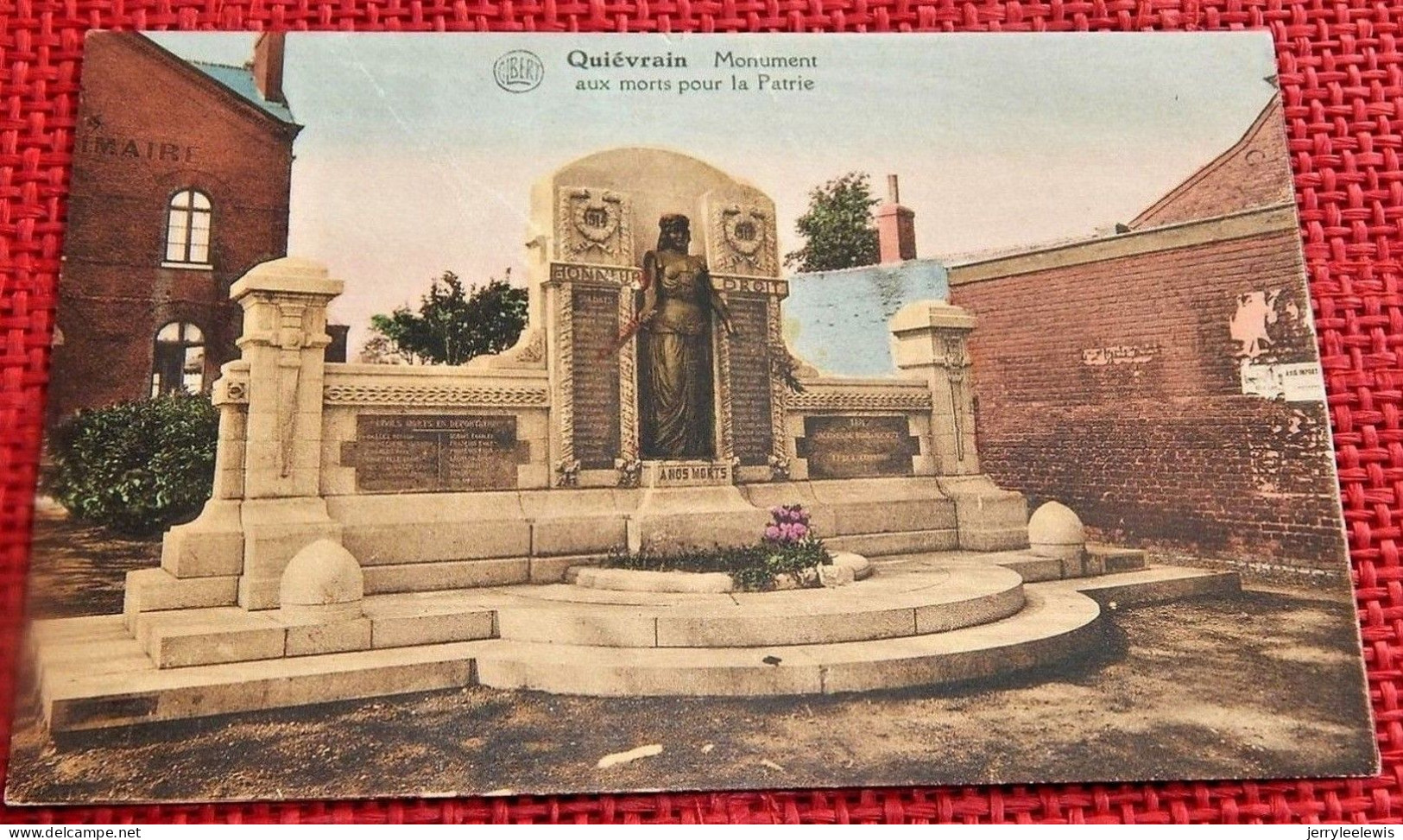 QUIEVRAIN  -  Monument Aux Morts Pour La Patrie - Quiévrain