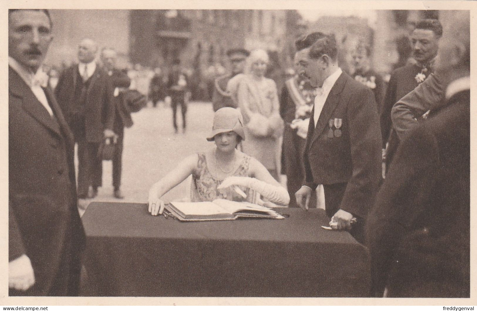 MONS  JOYEUSE ENTREE DU DUC ET DE LA DUCHESSE DE BRABANT EN 1928 - Mons