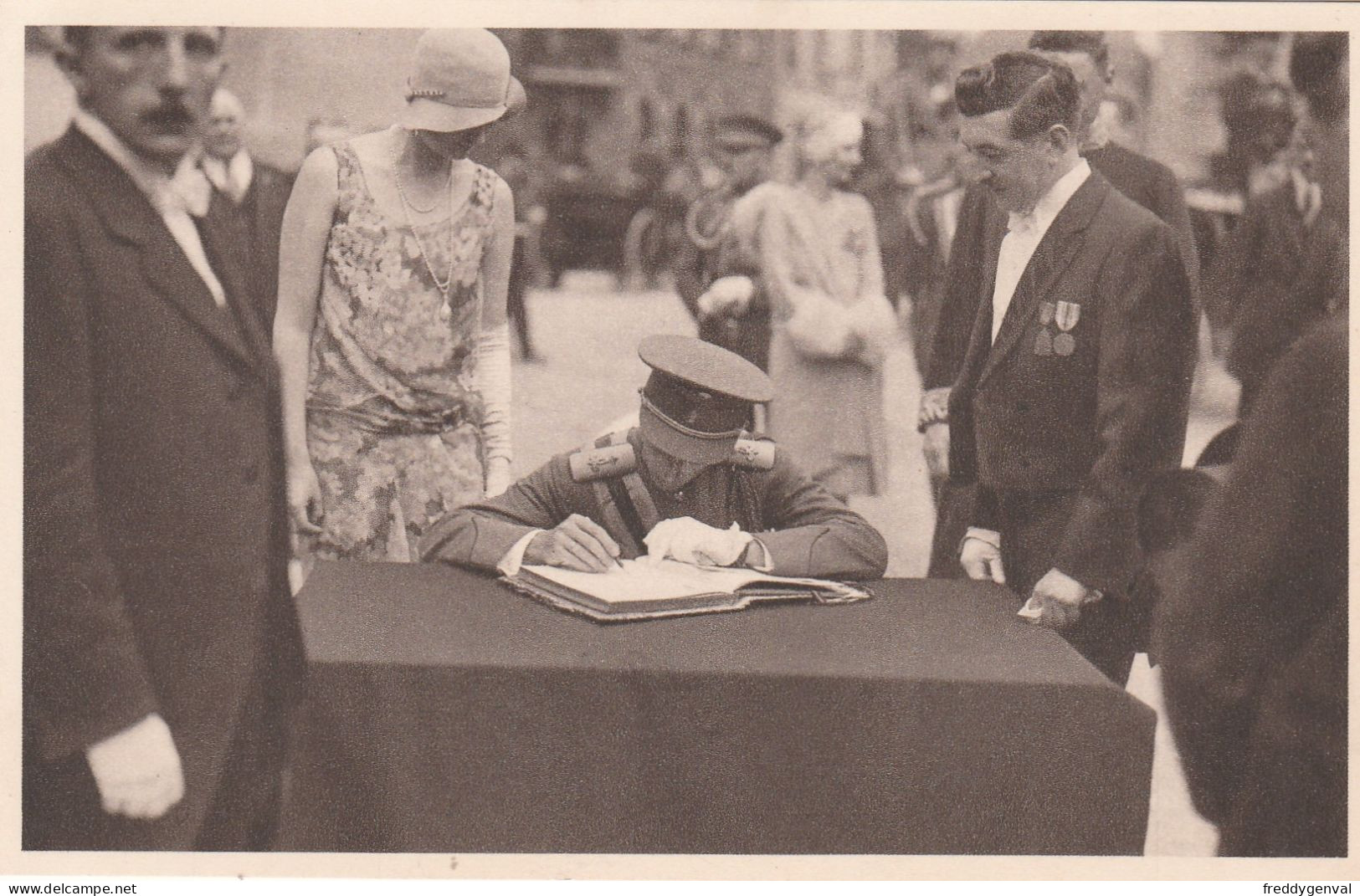 MONS  JOYEUSE ENTREE DU DUC ET DE LA DUCHESSE DE BRABANT EN 1928 - Mons