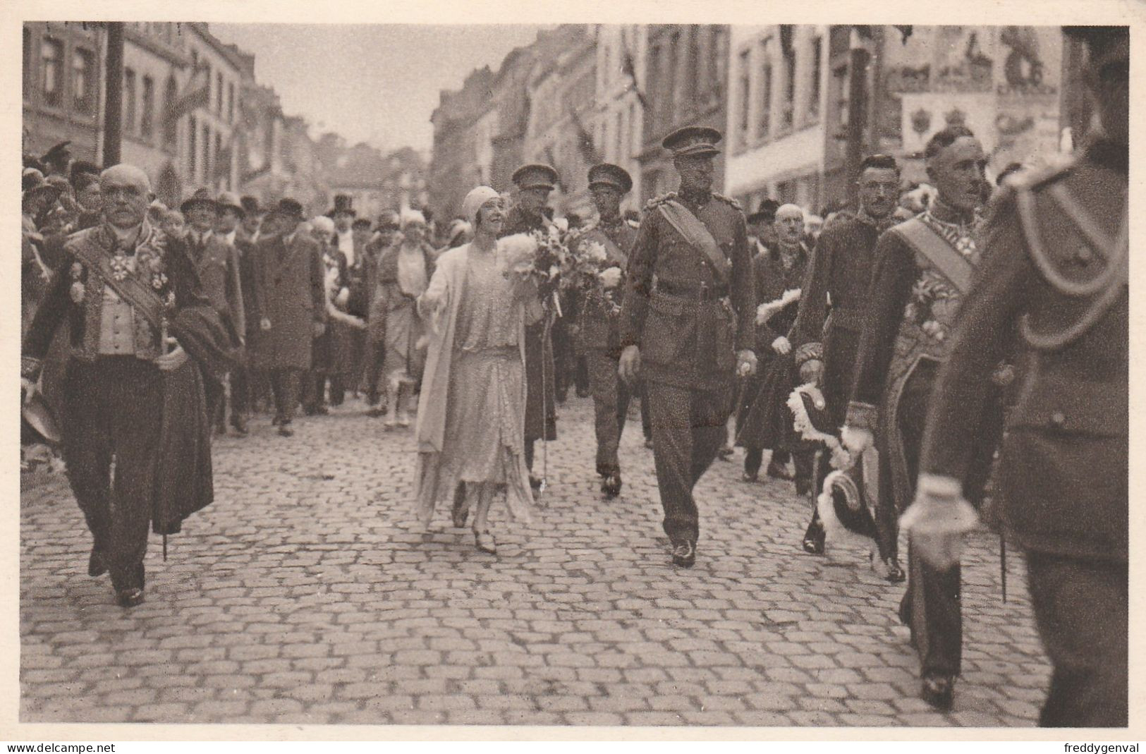 MONS  JOYEUSE ENTREE DU DUC ET DE LA DUCHESSE DE BRABANT EN 1928 - Mons