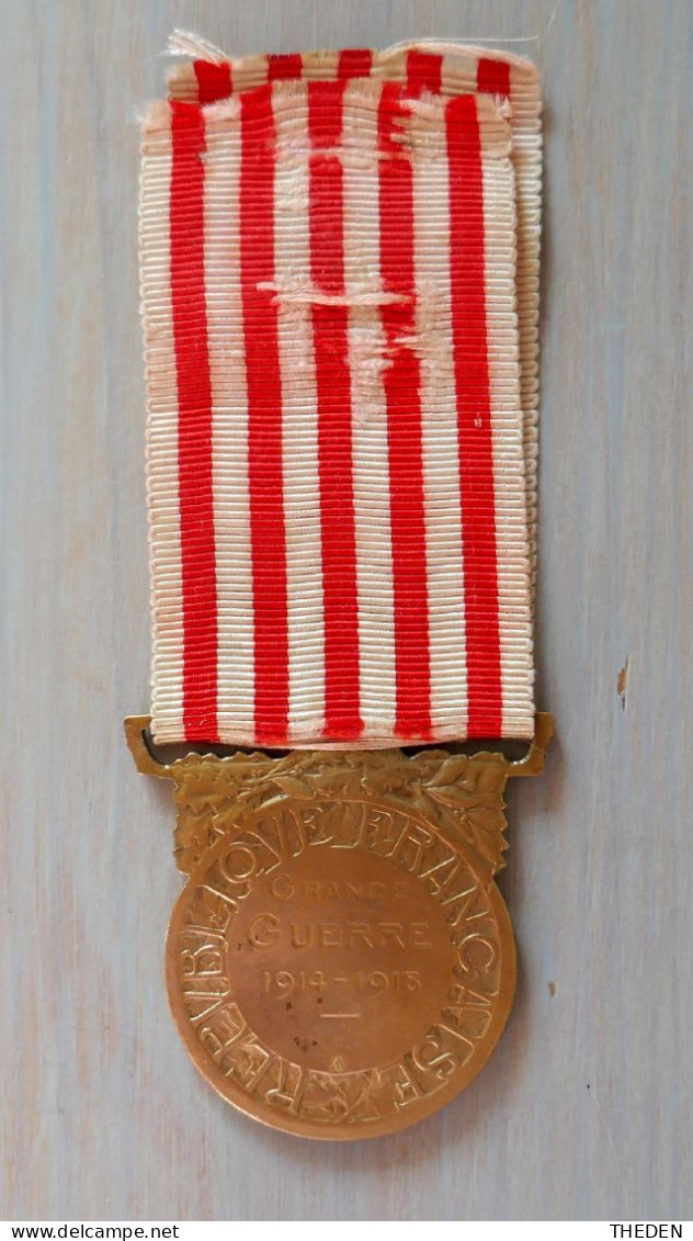 Médaille Commémorative De La Guerre 1914-1918 En Bronze. Graveur Morlon - Francia