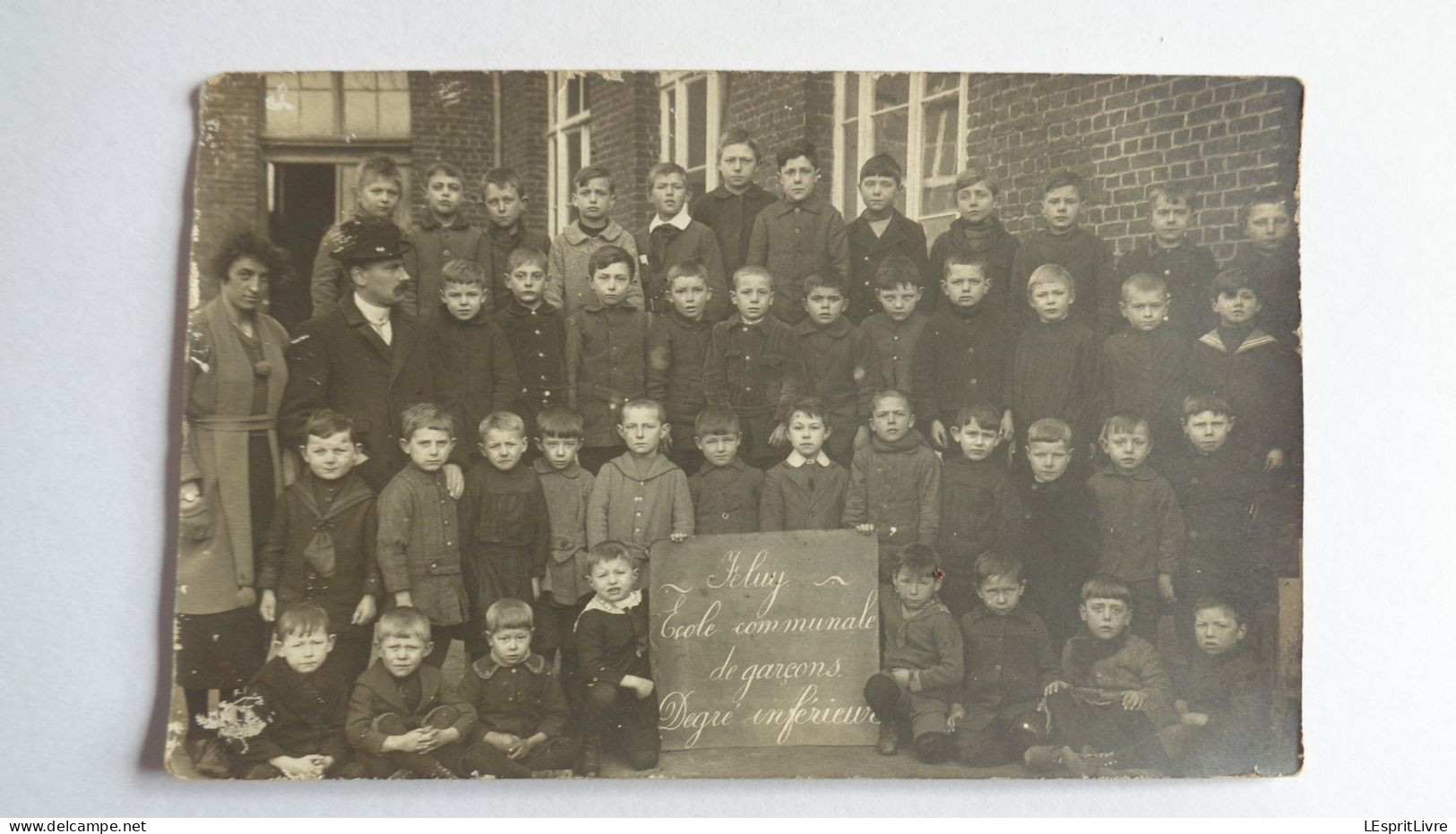 Rare Carte Photo FELUY Ecole Communale De Garçons Degré Inférieur Animée Non Datée Commune Hainaut - Seneffe