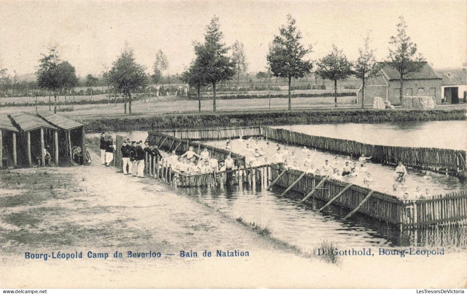 MILITARIA - Bourg Léopold - Camp De Beverloo - Bain De Natation - Animé - Carte Postale Ancienne - Barracks