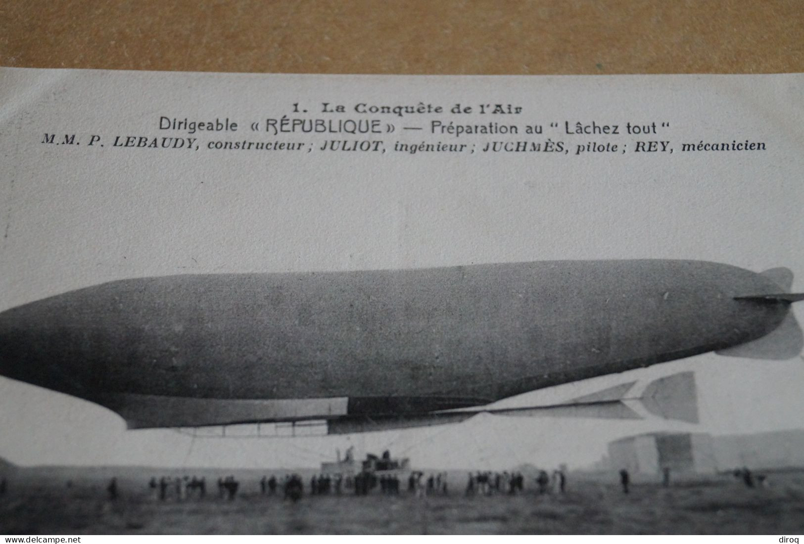 Ballon Dirigeable Le République,ancienne Carte Postale Pour Collection - Airships