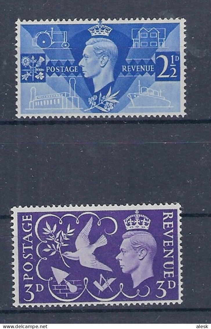 GRANDE-BRETAGNE 1946 N°235 & 263 Avec Charnières - Anniversaire De La Victoire - Symboles Maçonniques - Neufs