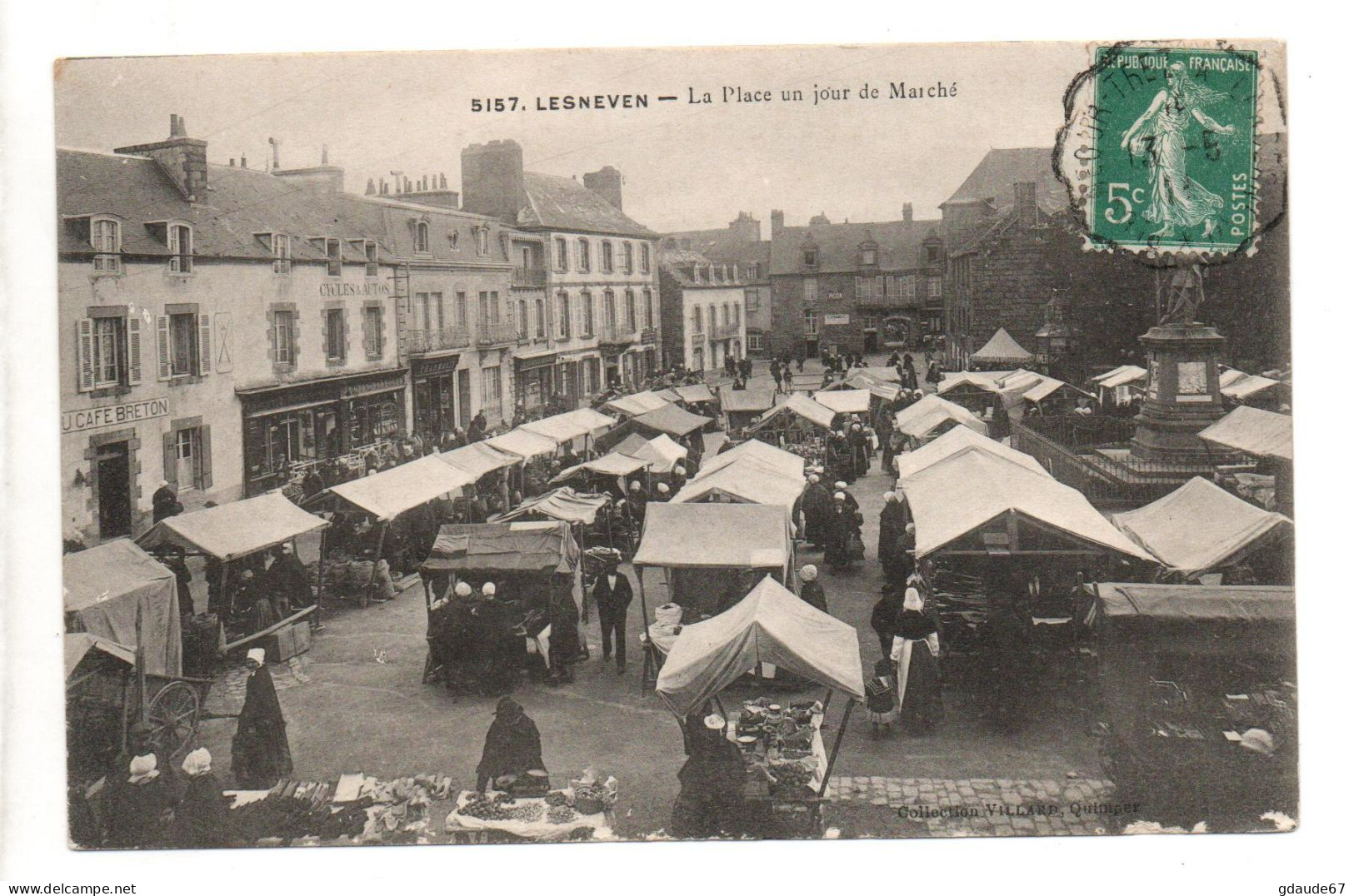 LESNEVEN (29) - LA PLACE UN JOUR DE MARCHE - Lesneven