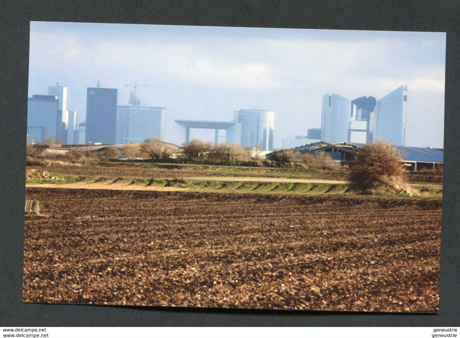 Photo-carte "Le Quartier De La Défense (près De Paris) Vue Des Champs De Montesson" Yvelines - Montesson