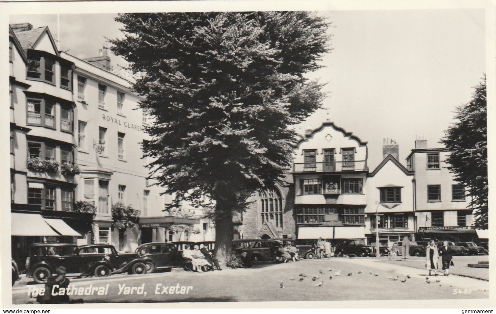 EXETER -THE CATHEDRAL YARD - Exeter