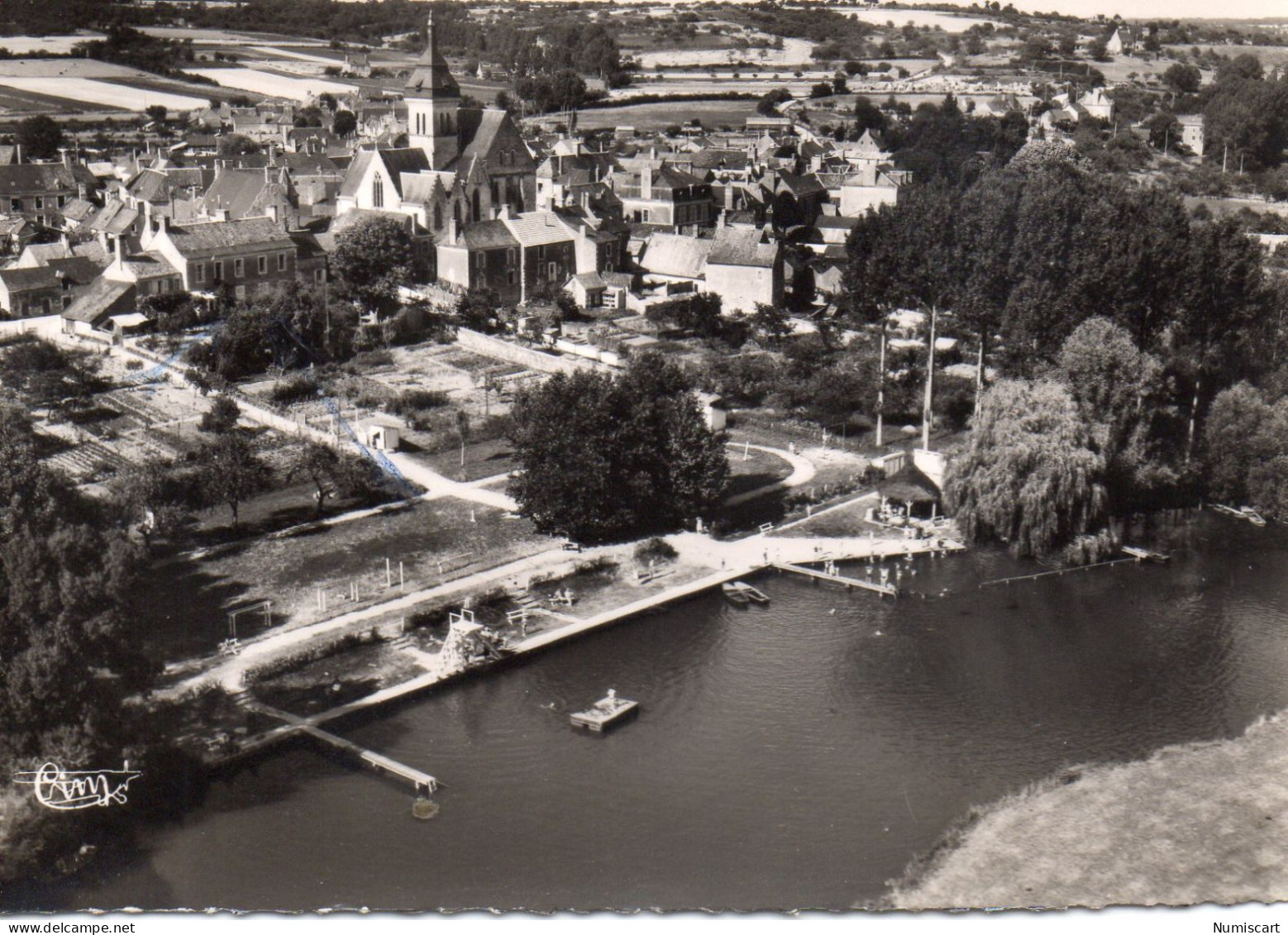 Luché-Pringé Belle Vue Aérienne Piscine Le Loir Eglise - Luche Pringe