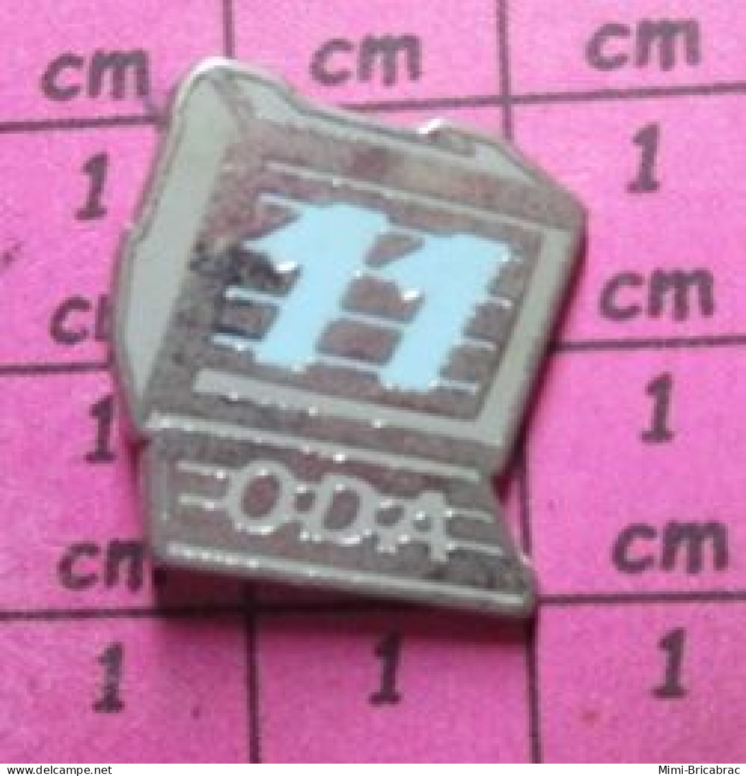 1115c Pin's Pins / Beau Et Rare / INFORMATIQUE / MINITEL ODA 36-11 Par 4P-S - Computers