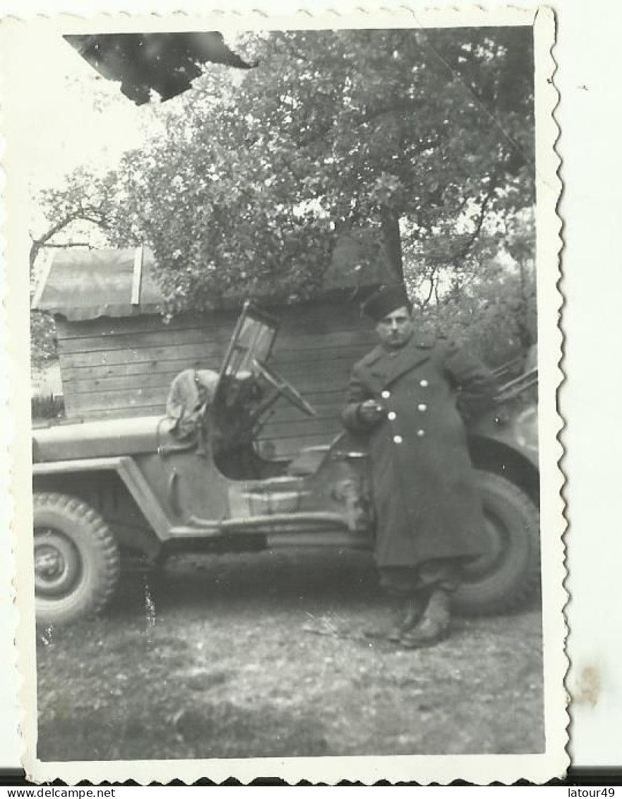 PHOTO MILITAIRE  DEVANT  JEEP  8  X 9 CM - Vehicles