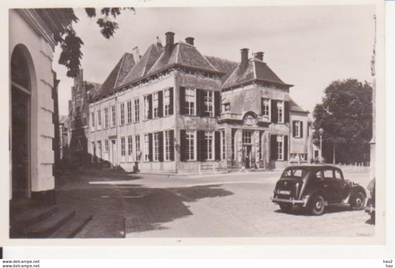 Harderwijk 's-Gravenhof, Gemeentehuis, Auto RY16221 - Harderwijk