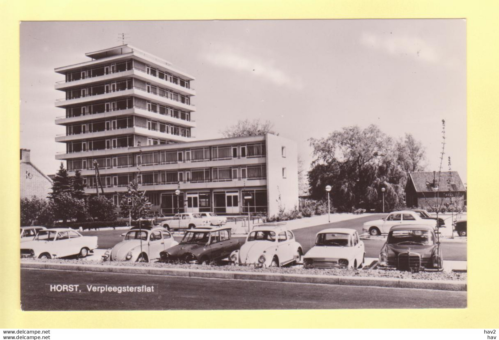 Horst Verpleegstersflat, VW Kever RY19116 - Horst