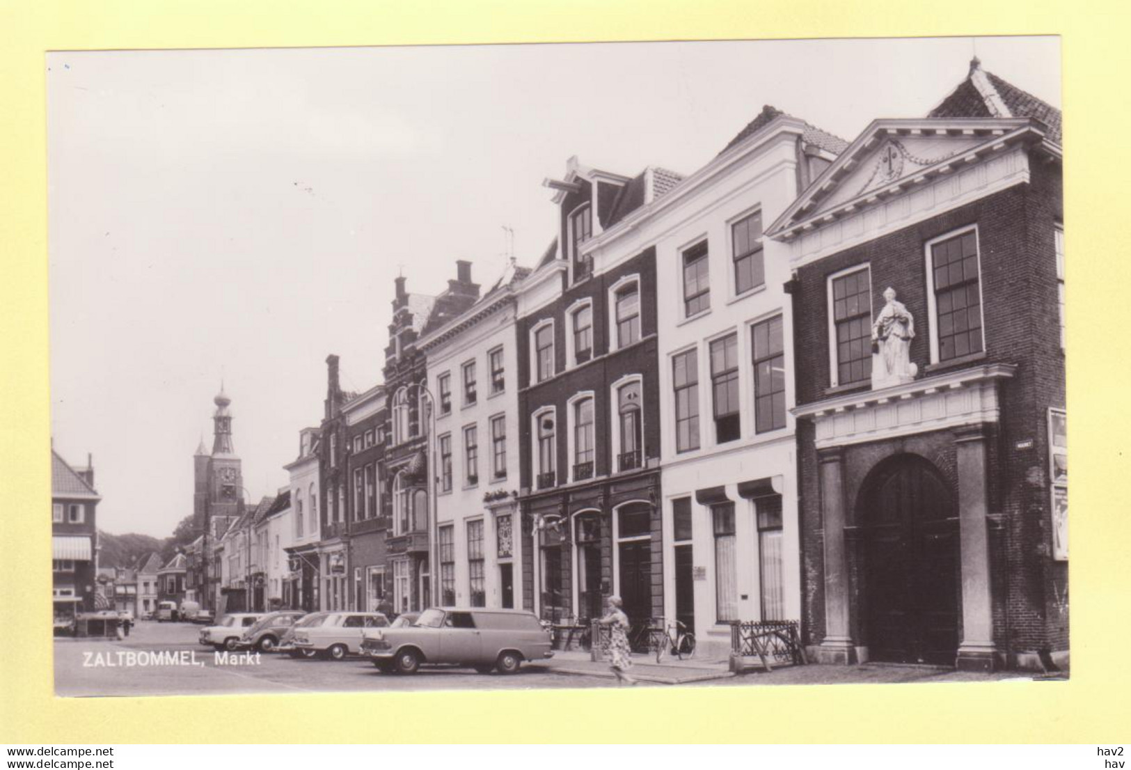 Zaltbommel Markt Auto's  RY19082 - Zaltbommel